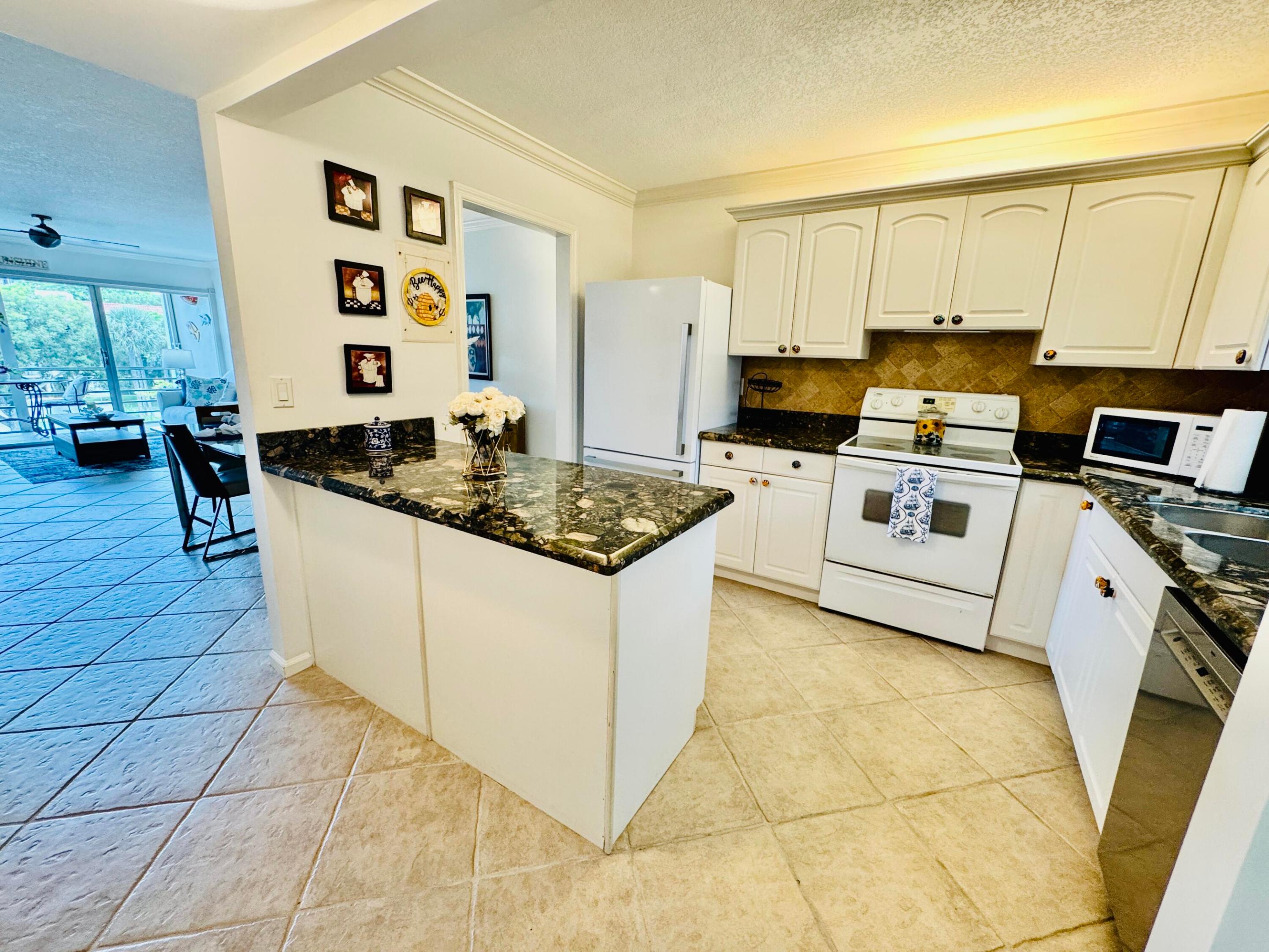 FRENCH VILLAGE CONDO - Residential