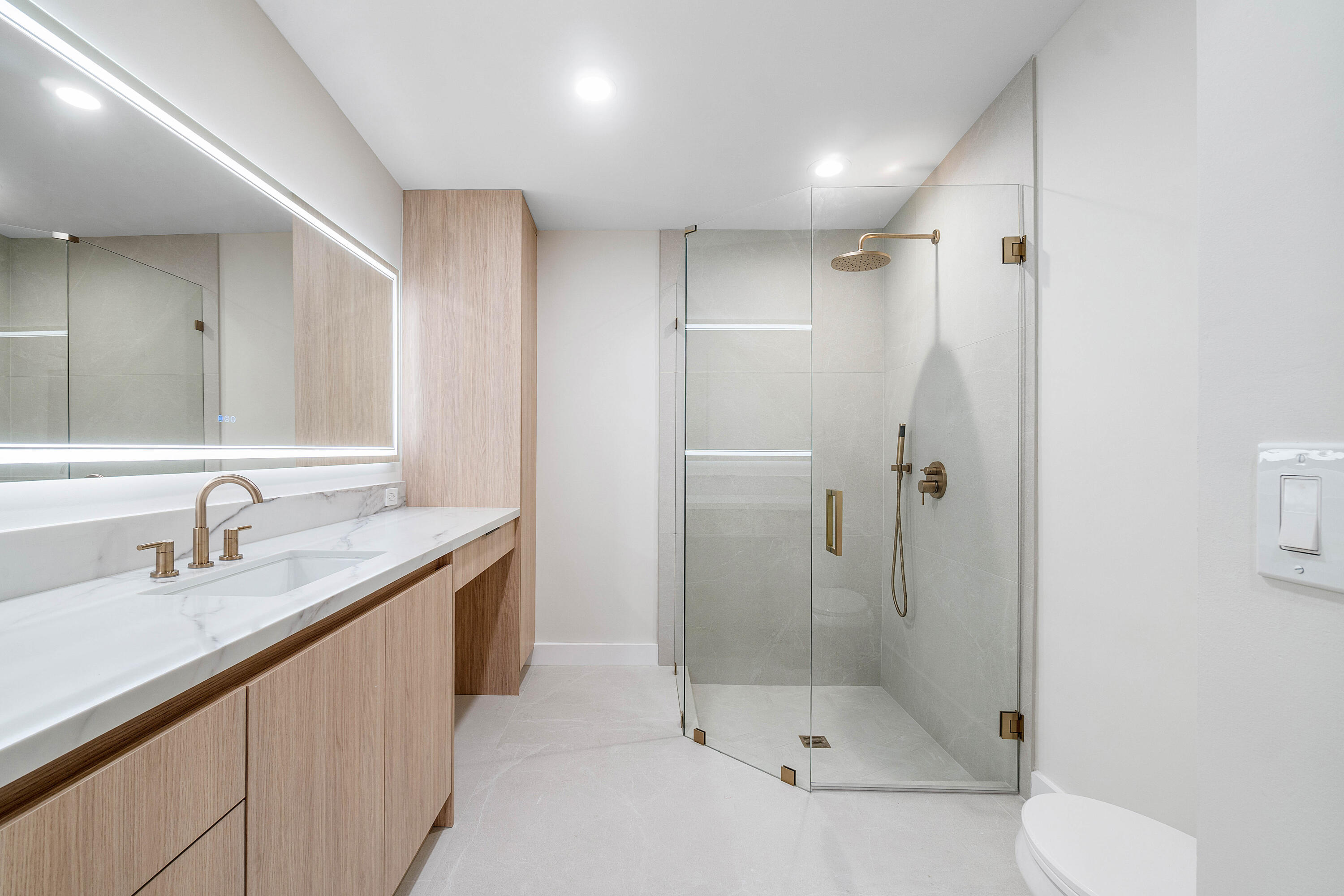 FLORAL LAKES 1 - Residential