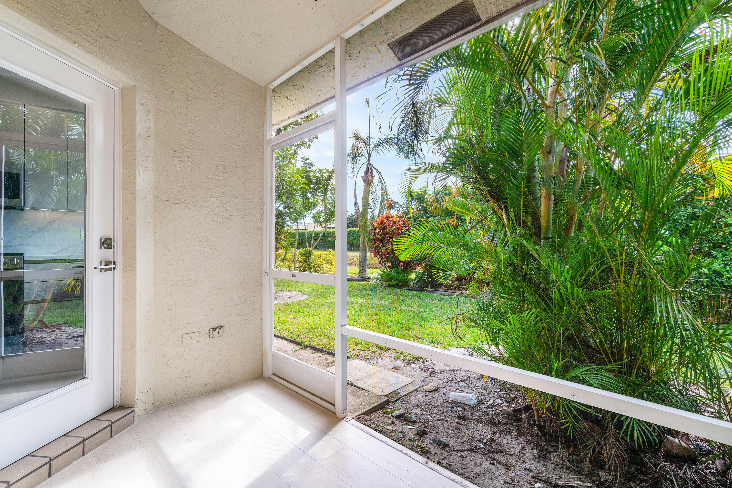 FLORAL LAKES 1 - Residential