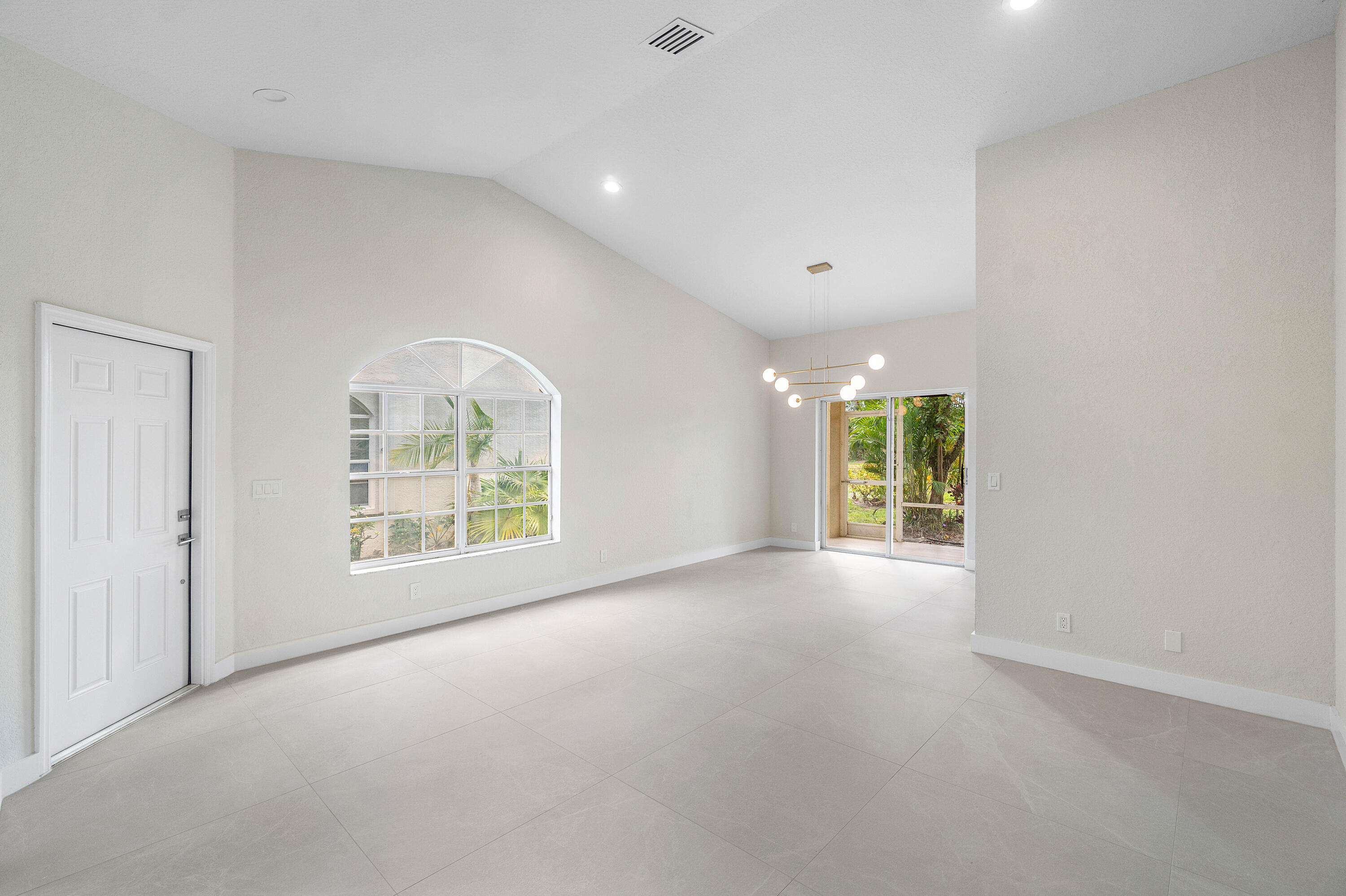 FLORAL LAKES 1 - Residential