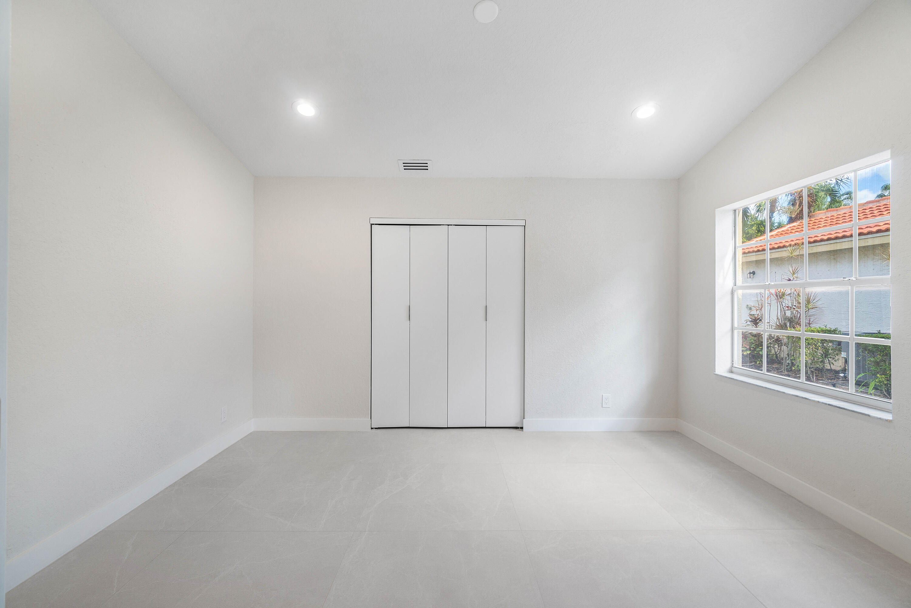 FLORAL LAKES 1 - Residential