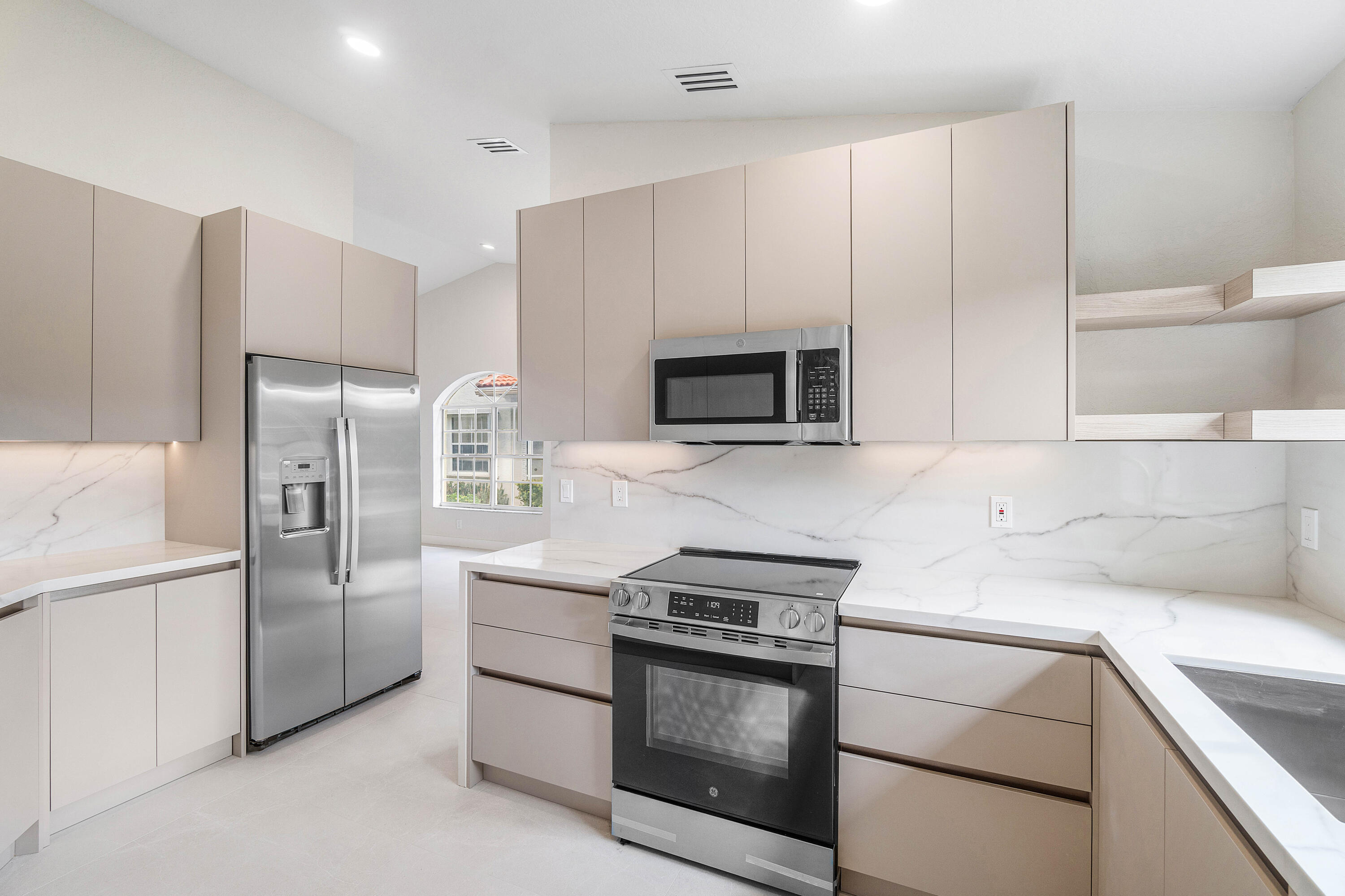 FLORAL LAKES 1 - Residential