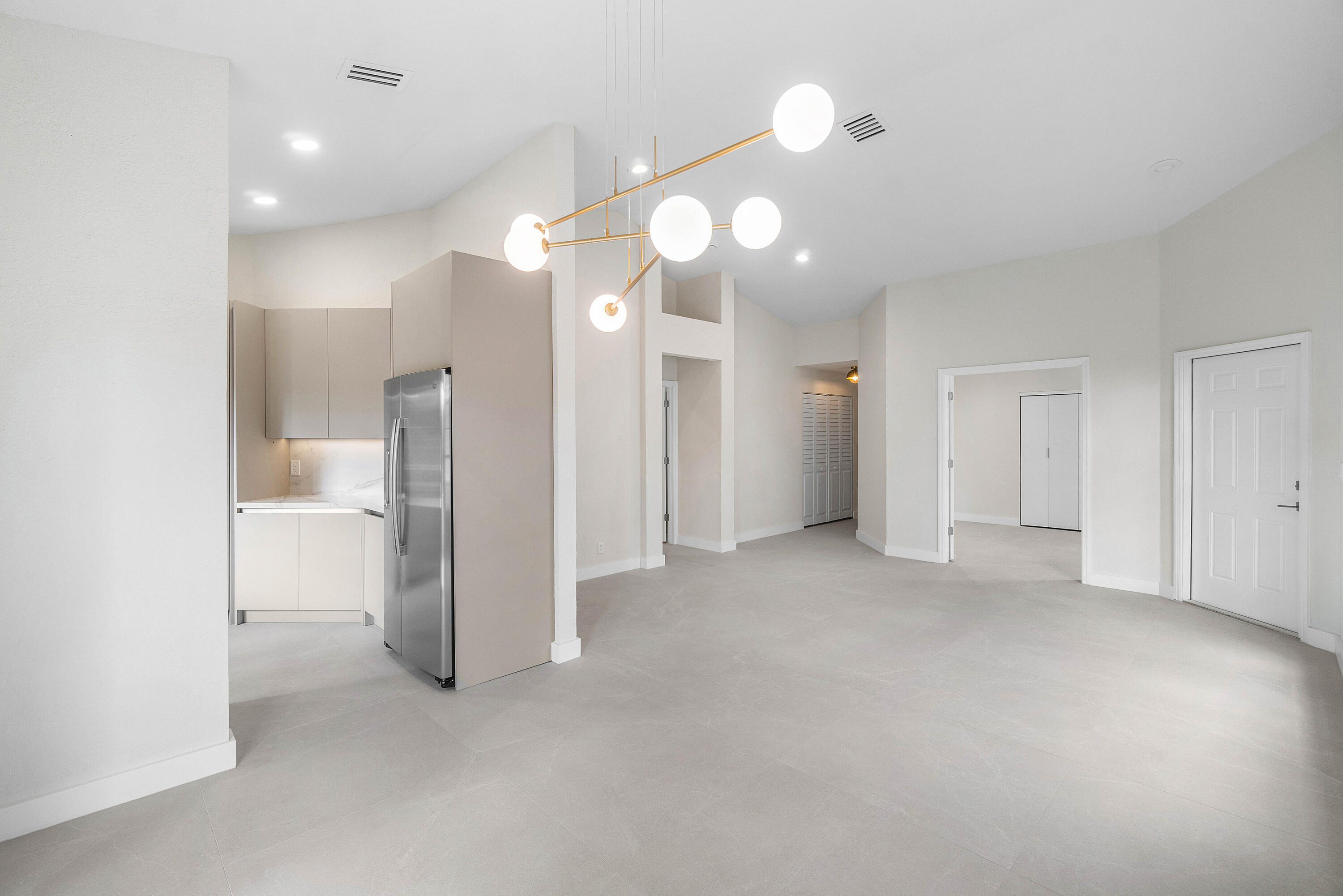 FLORAL LAKES 1 - Residential