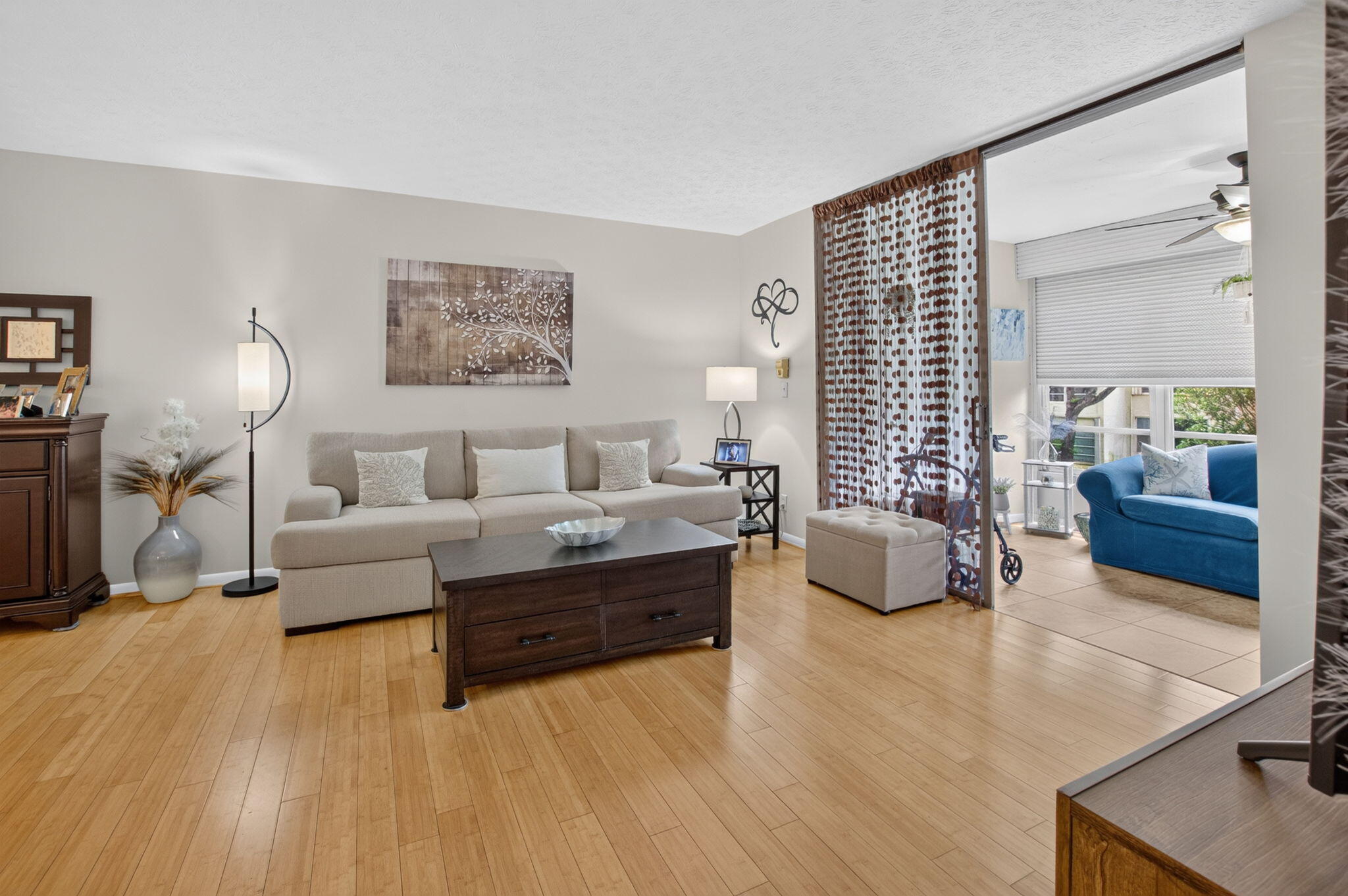 VILLAGES OF ORIOLE ABBEY CONDO - Residential
