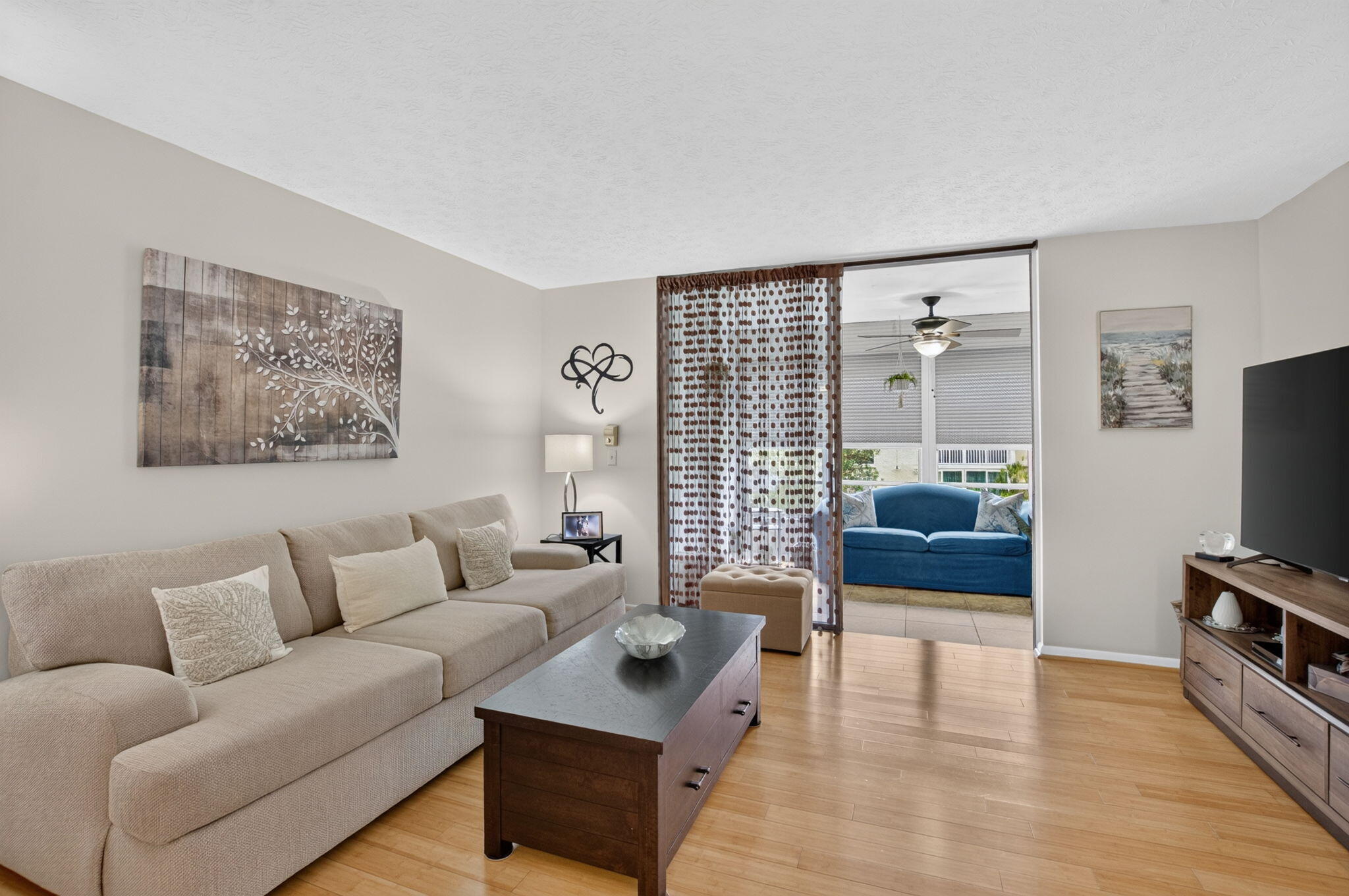VILLAGES OF ORIOLE ABBEY CONDO - Residential