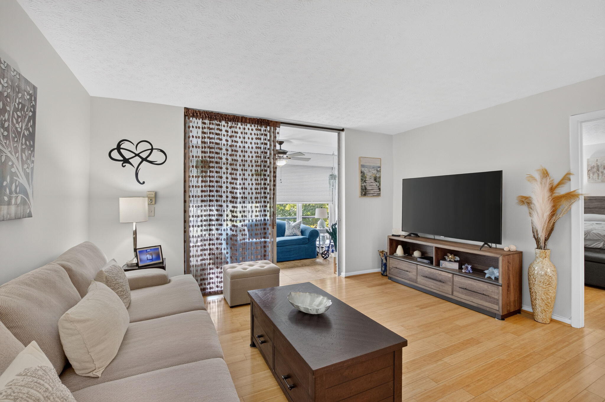 VILLAGES OF ORIOLE ABBEY CONDO - Residential