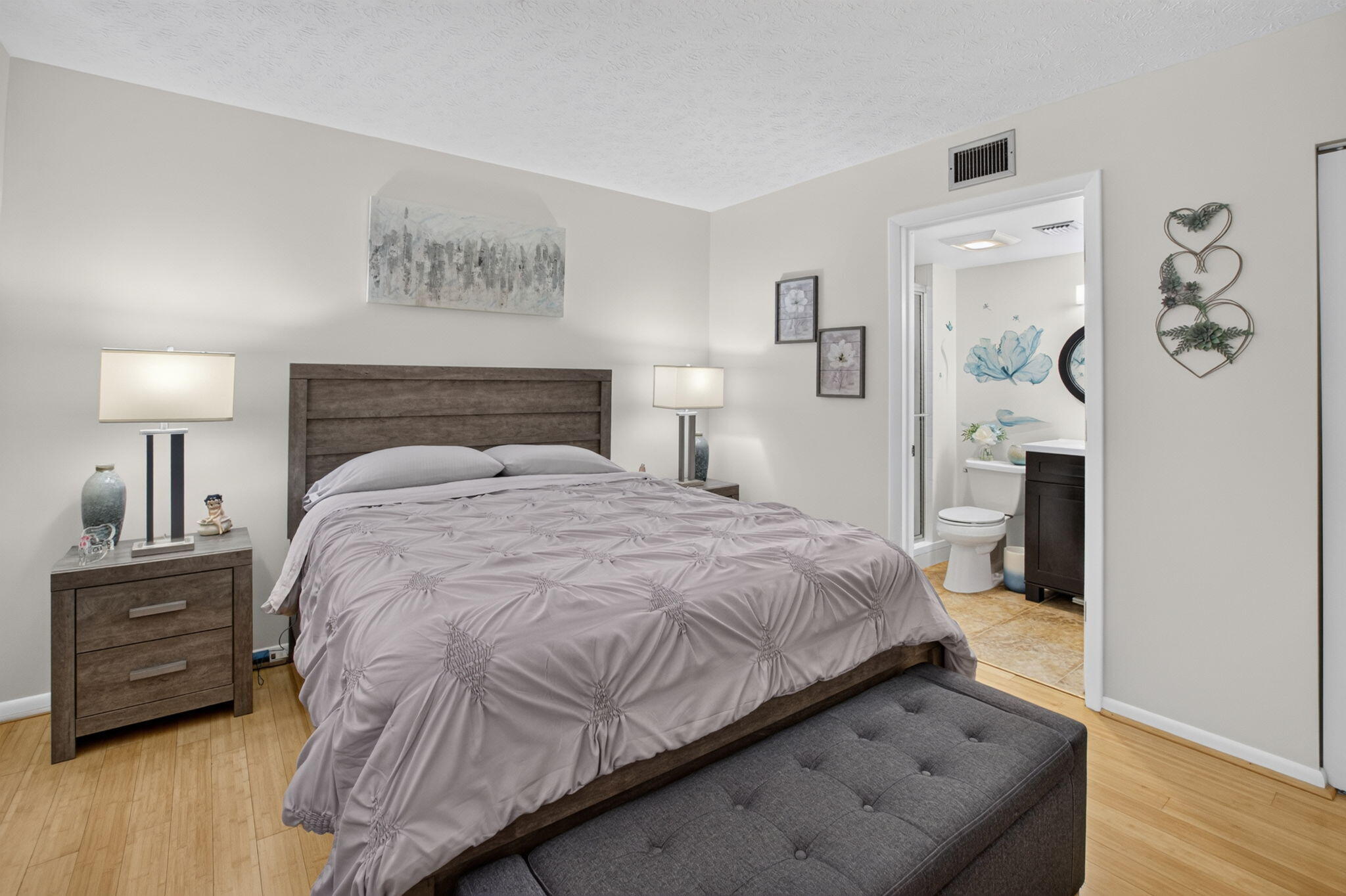 VILLAGES OF ORIOLE ABBEY CONDO - Residential