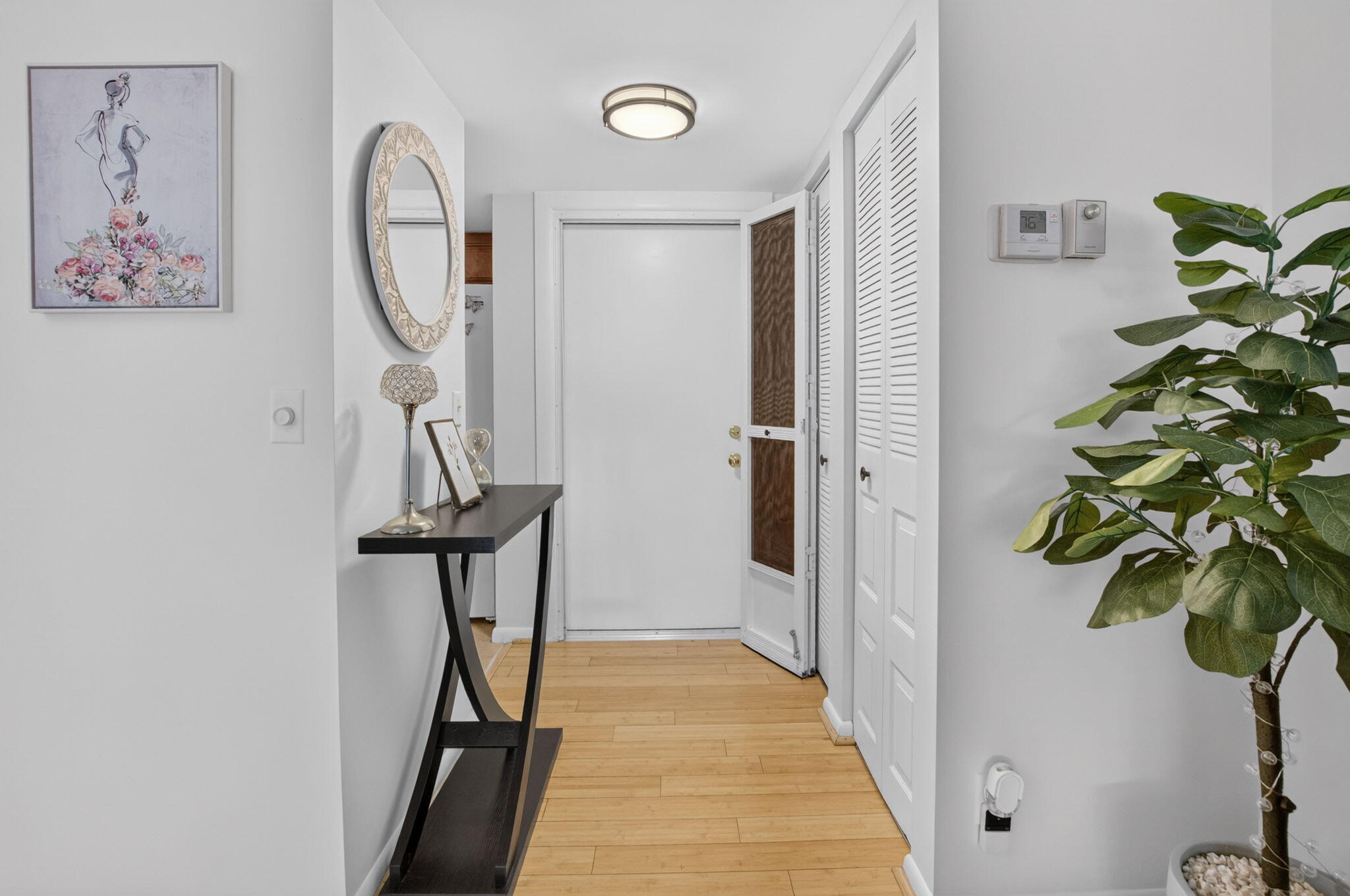 VILLAGES OF ORIOLE ABBEY CONDO - Residential