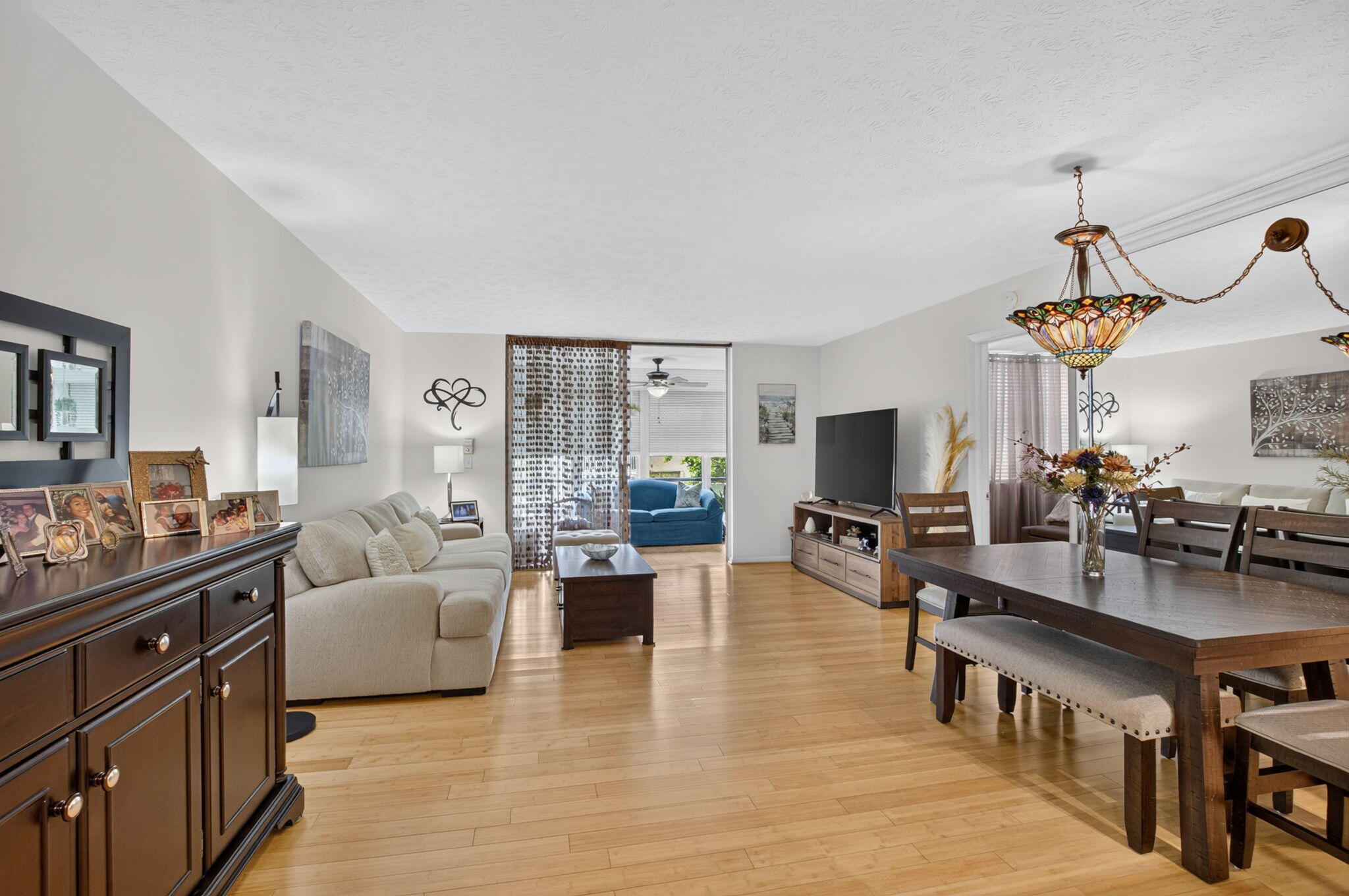 VILLAGES OF ORIOLE ABBEY CONDO - Residential