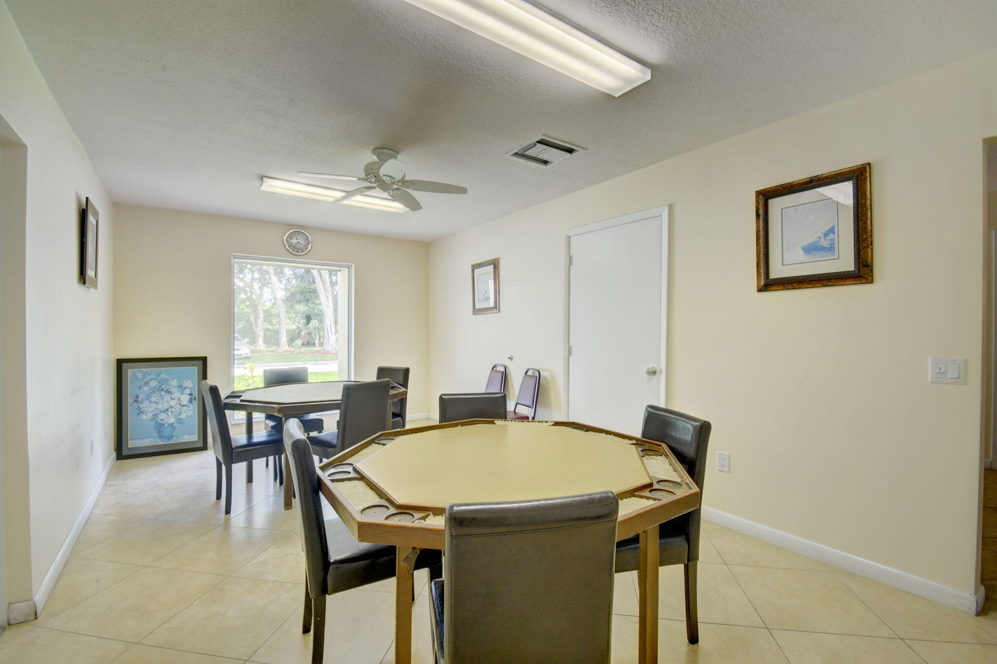 VILLAGES OF ORIOLE ABBEY CONDO - Residential