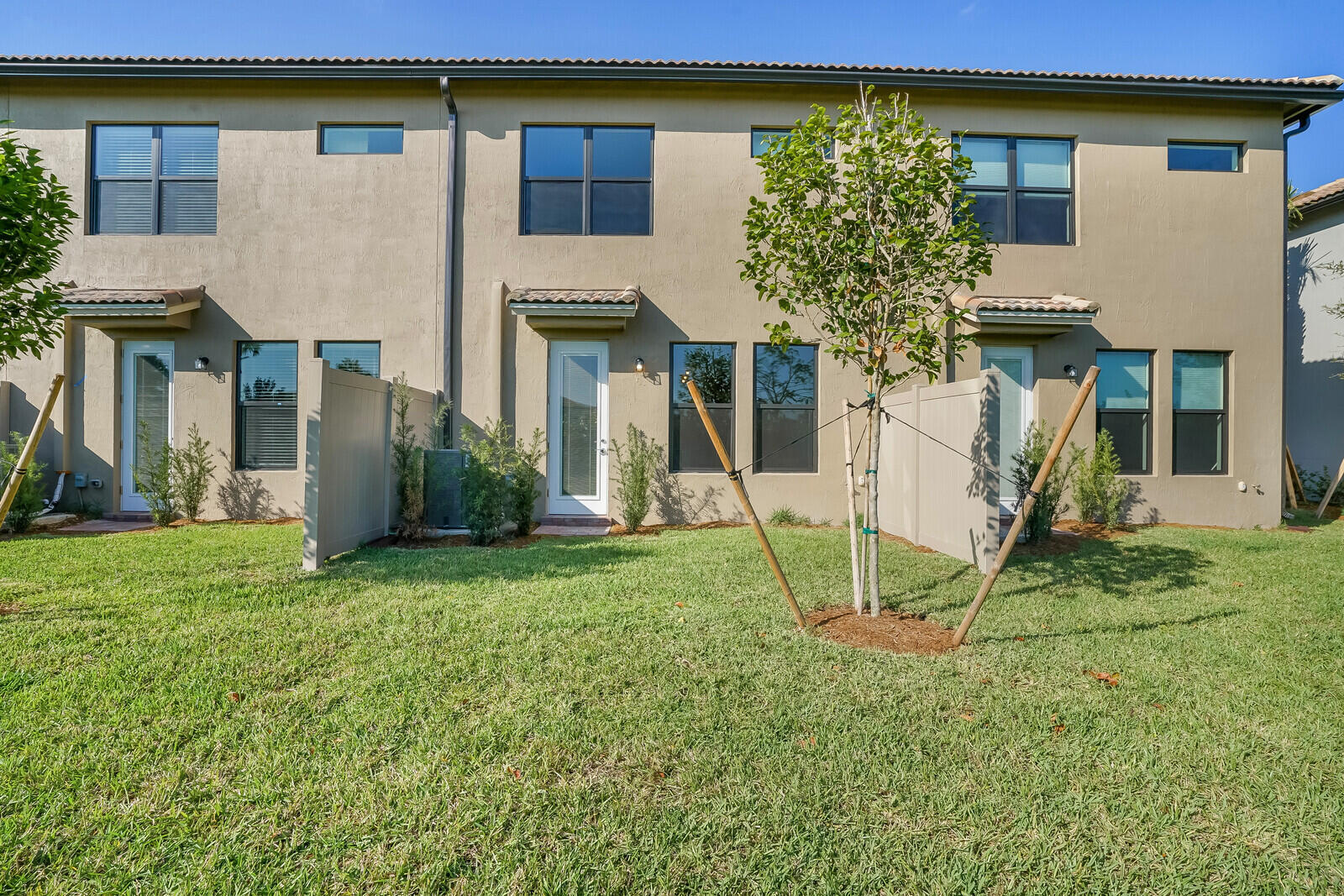 FIELDS AT GULFSTREAM POLO PUD PLAT SIX - Residential Lease
