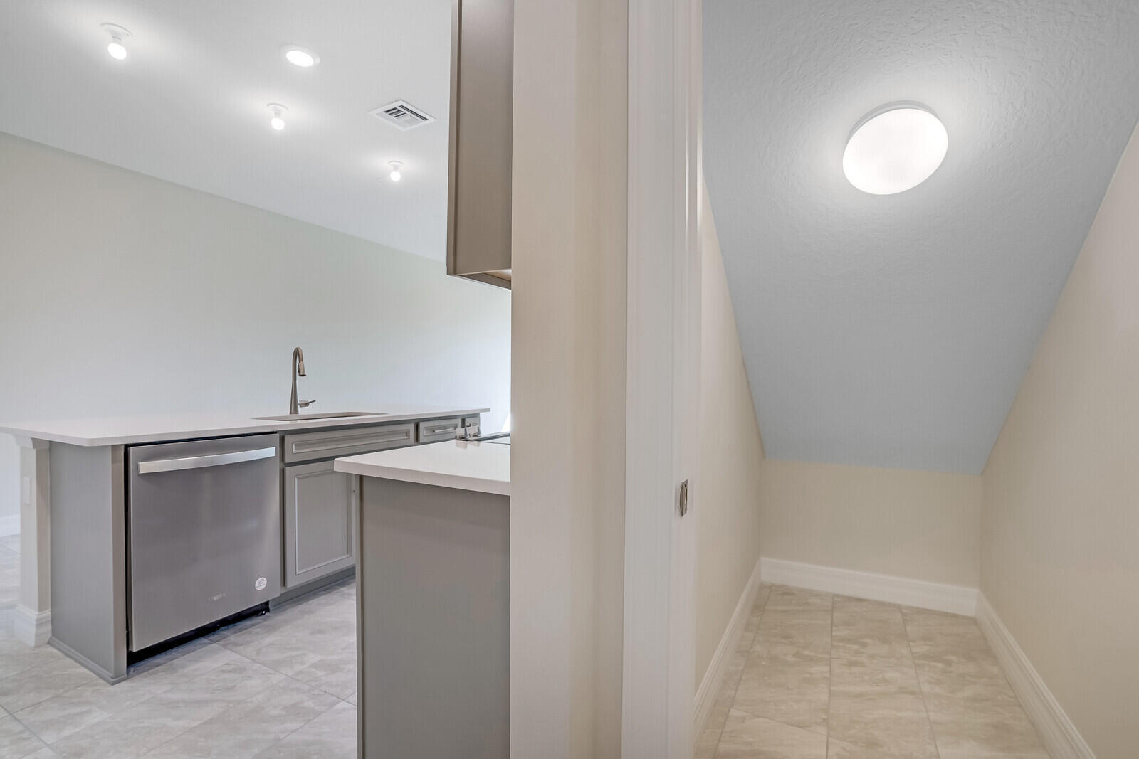 FIELDS AT GULFSTREAM POLO PUD PLAT SIX - Residential Lease