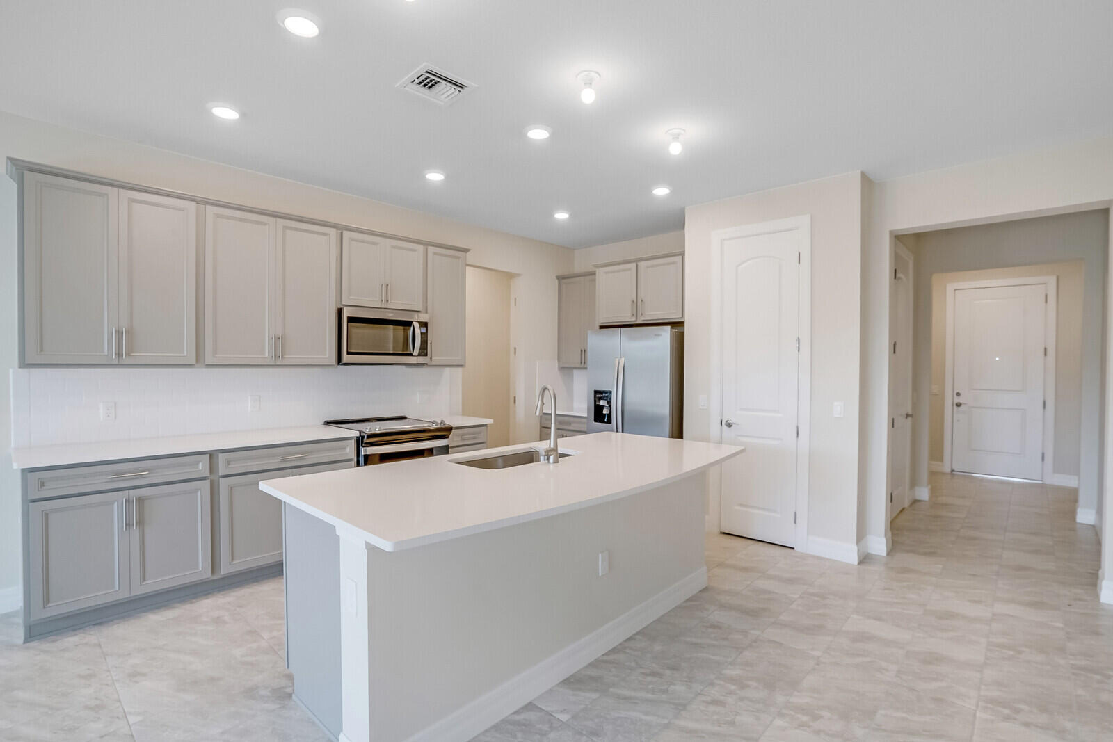 FIELDS AT GULFSTREAM POLO PUD PLAT SIX - Residential Lease