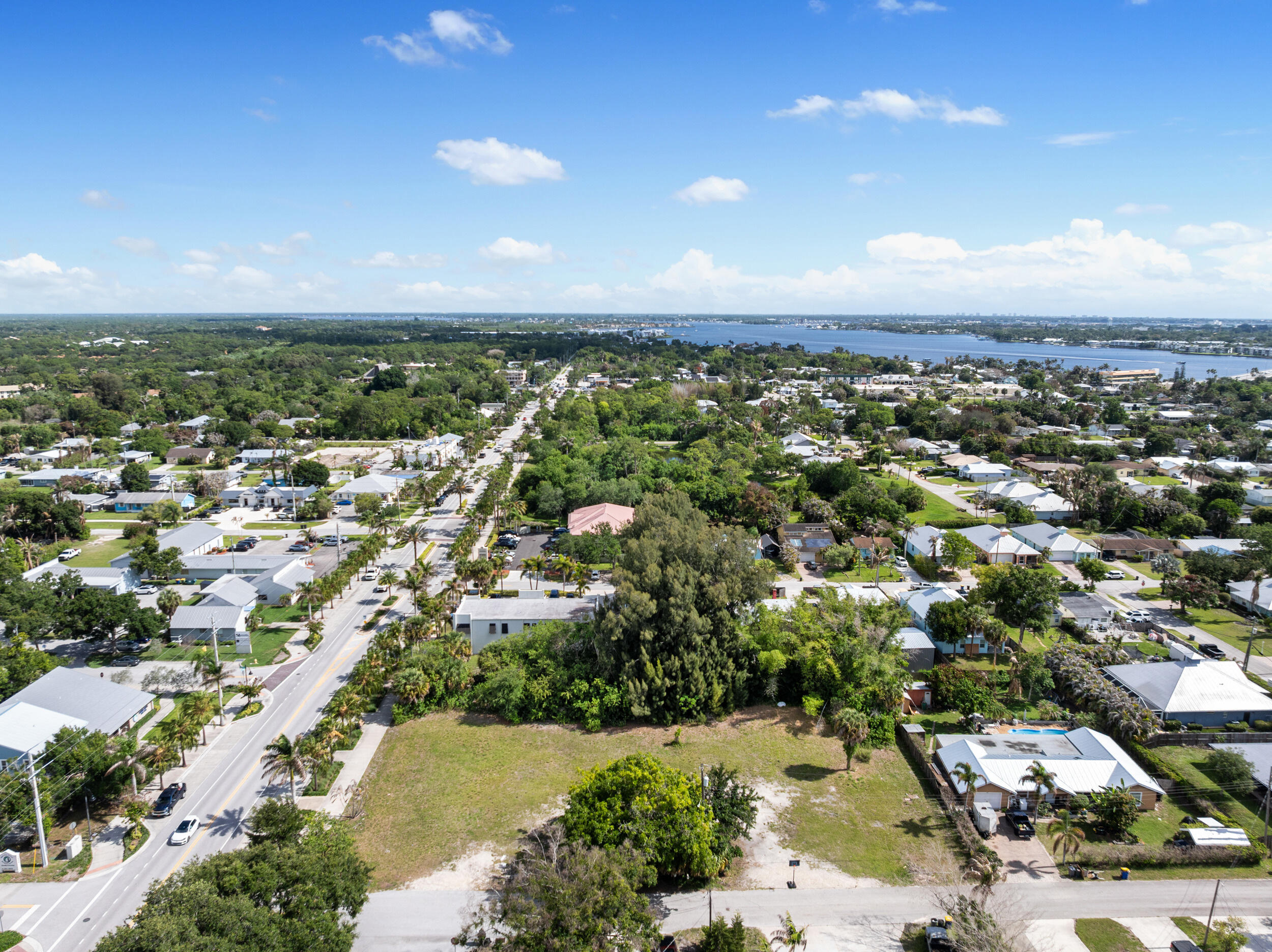 M4 M4-PALM CITY - Land