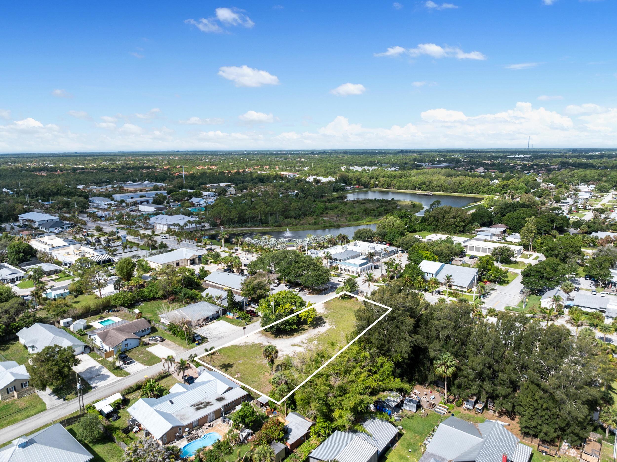 M4 M4-PALM CITY - Land