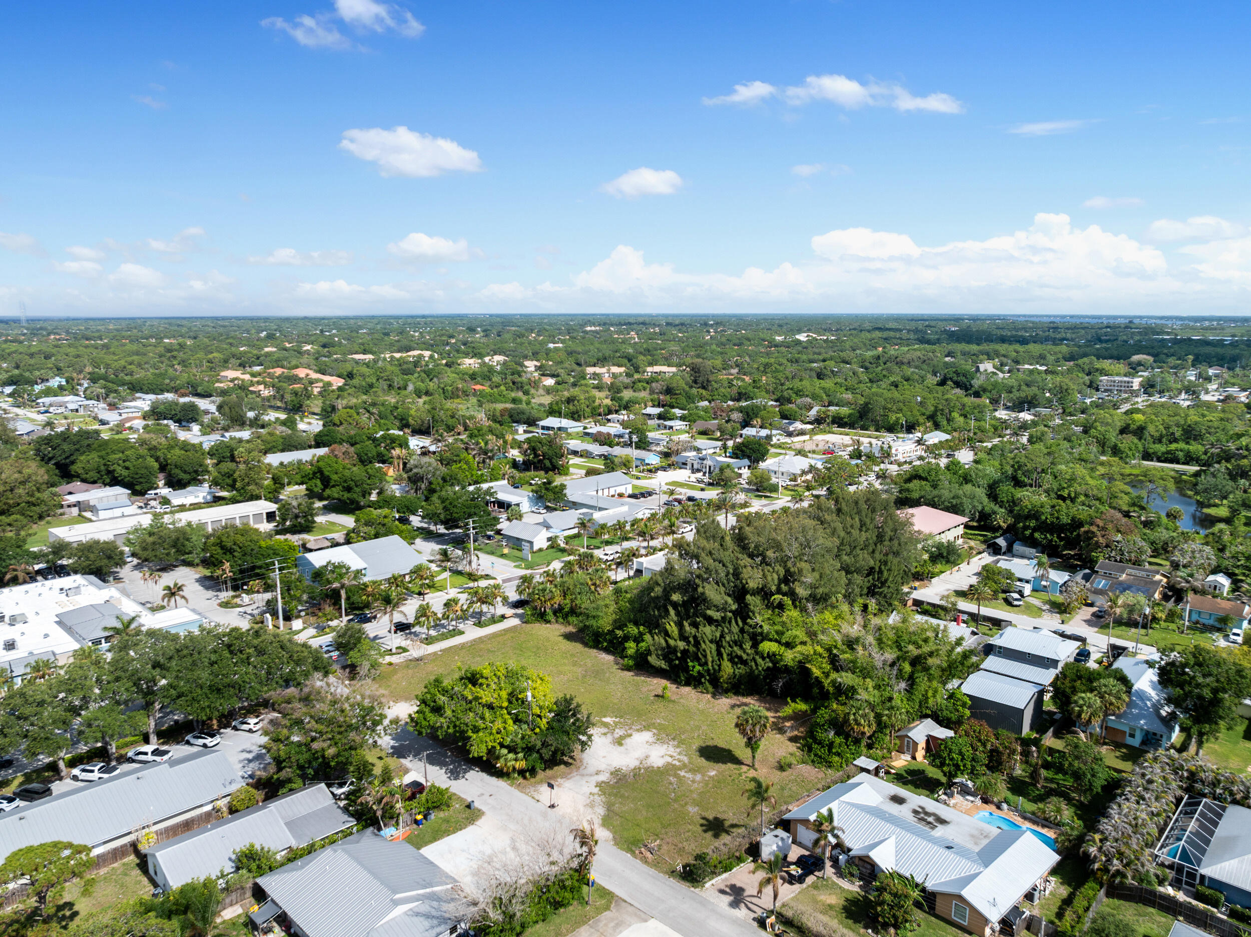 M4 M4-PALM CITY - Land