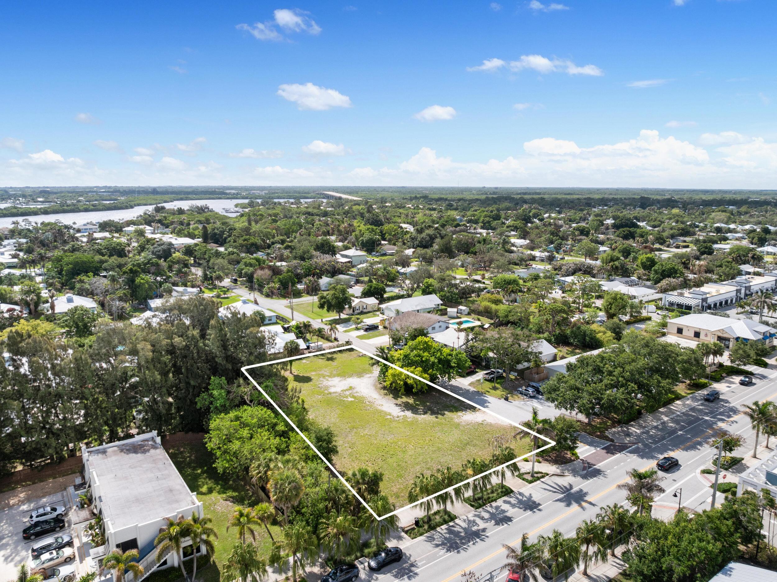 M4 M4-PALM CITY - Land