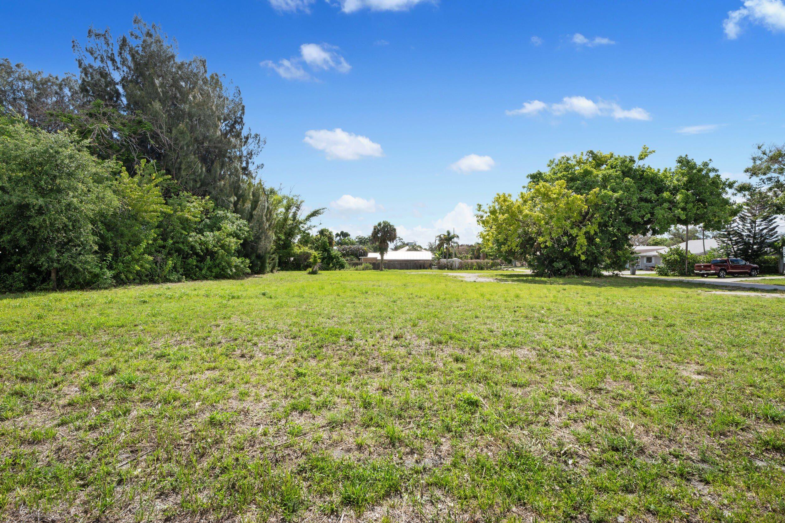 M4 M4-PALM CITY - Land
