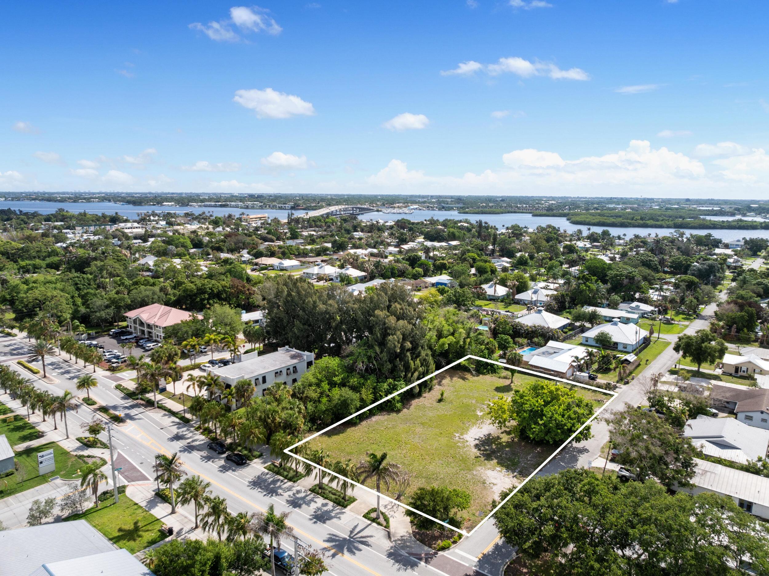 M4 M4-PALM CITY - Land