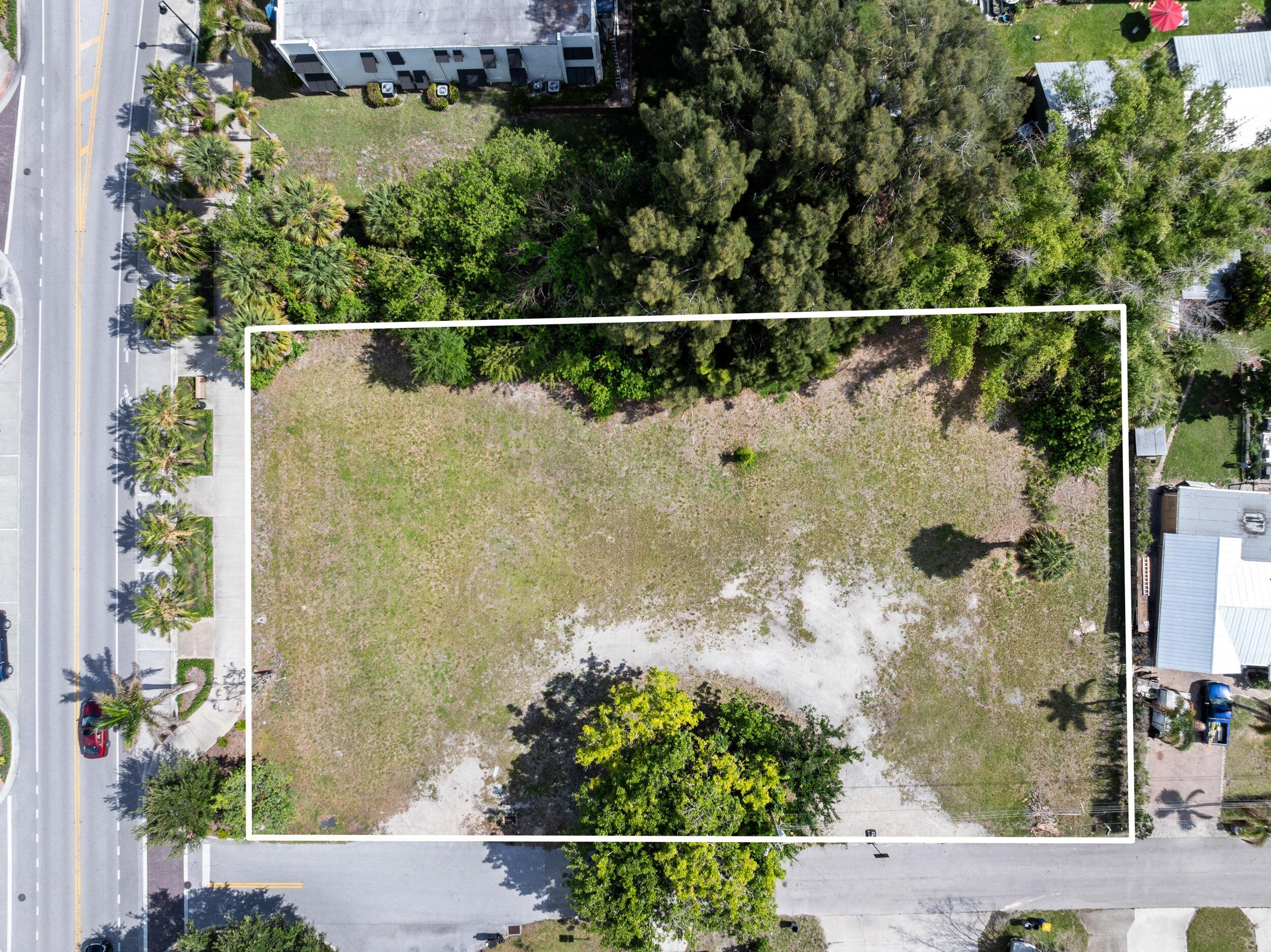M4 M4-PALM CITY - Land