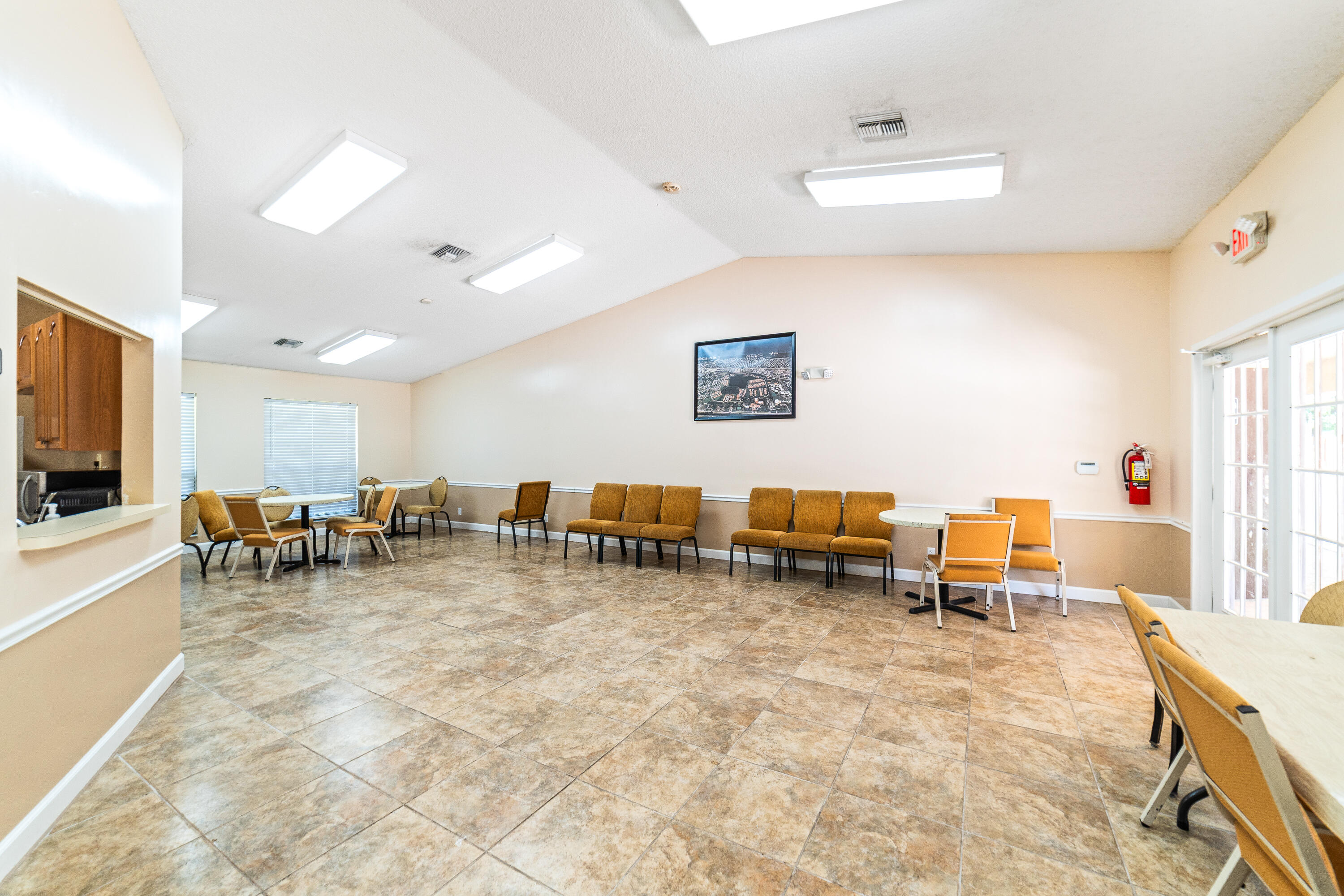 LAKE WINDWOOD CONDO - Residential Lease