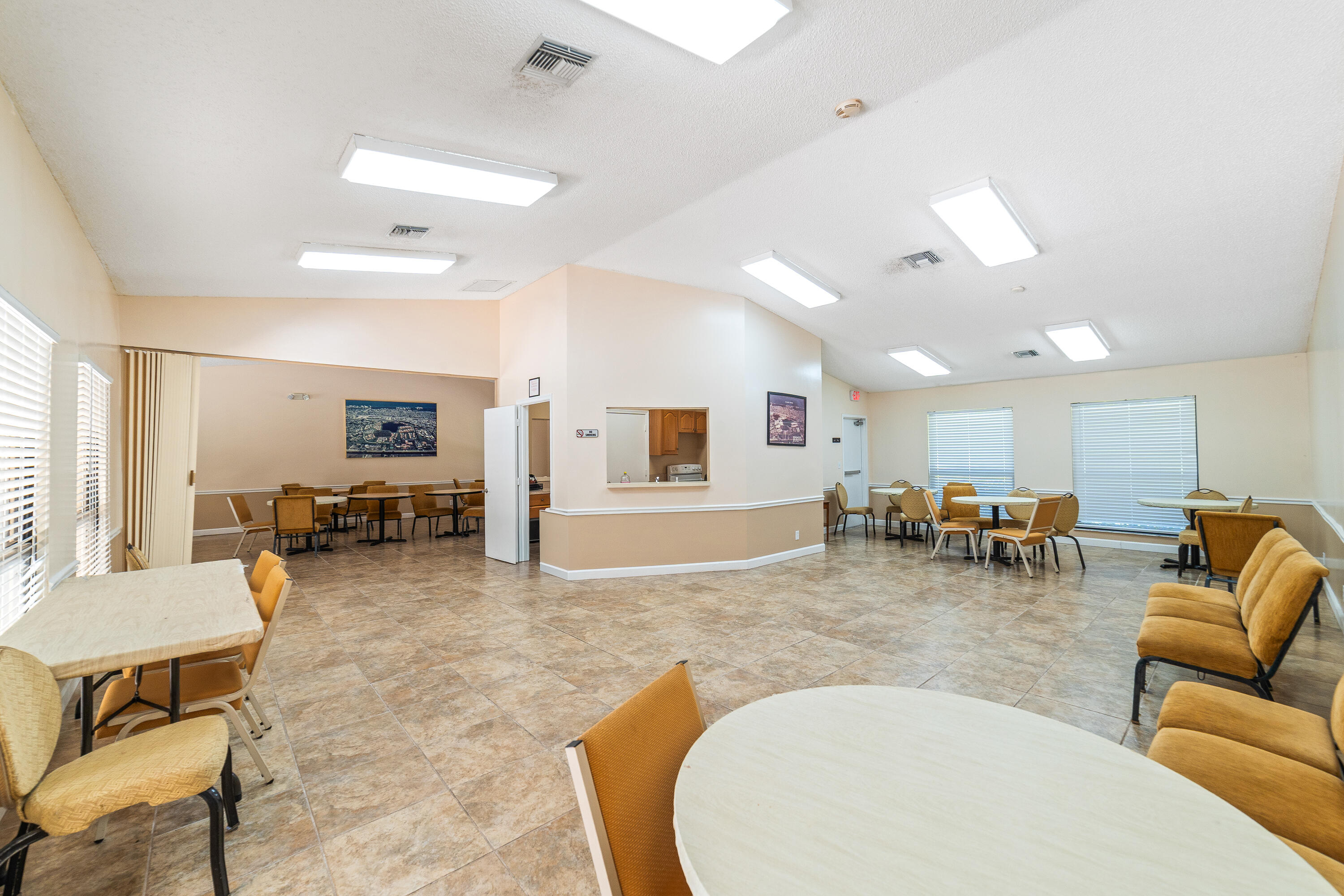 LAKE WINDWOOD CONDO - Residential Lease
