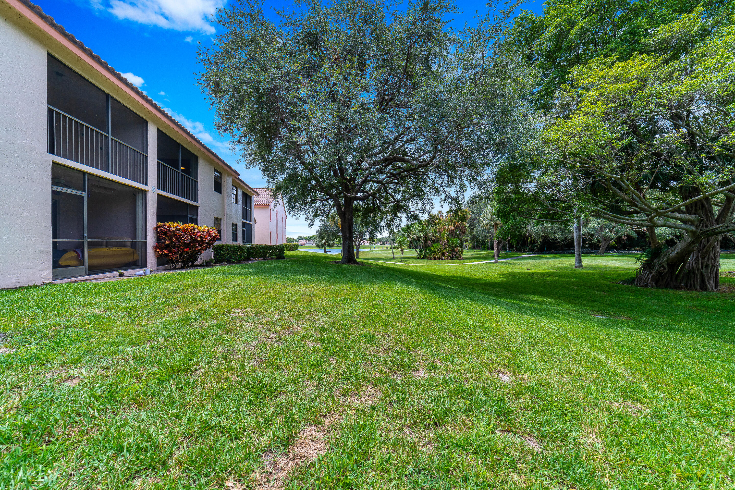 LAKE WINDWOOD CONDO - Residential Lease