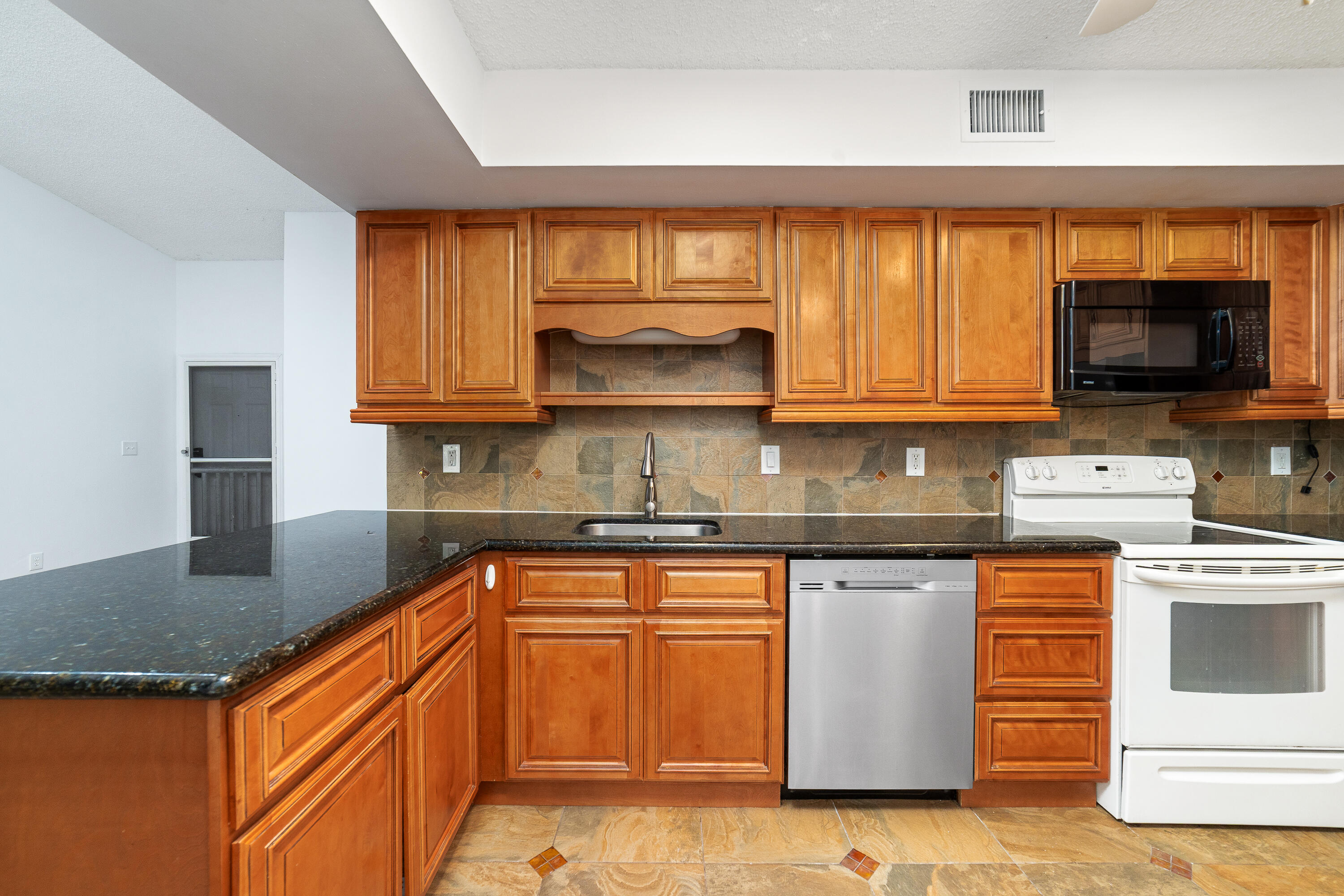 LAKE WINDWOOD CONDO - Residential Lease