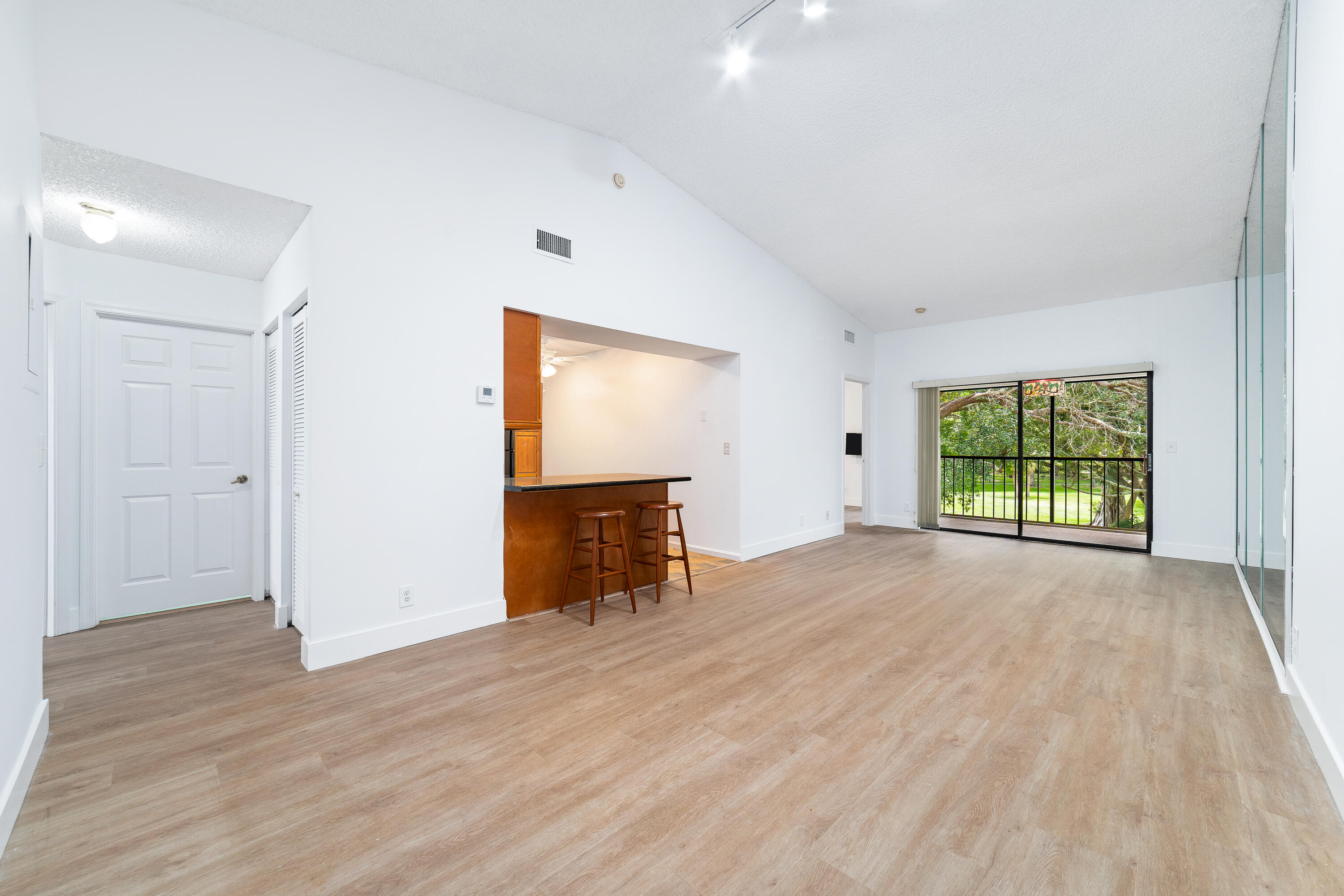 LAKE WINDWOOD CONDO - Residential Lease