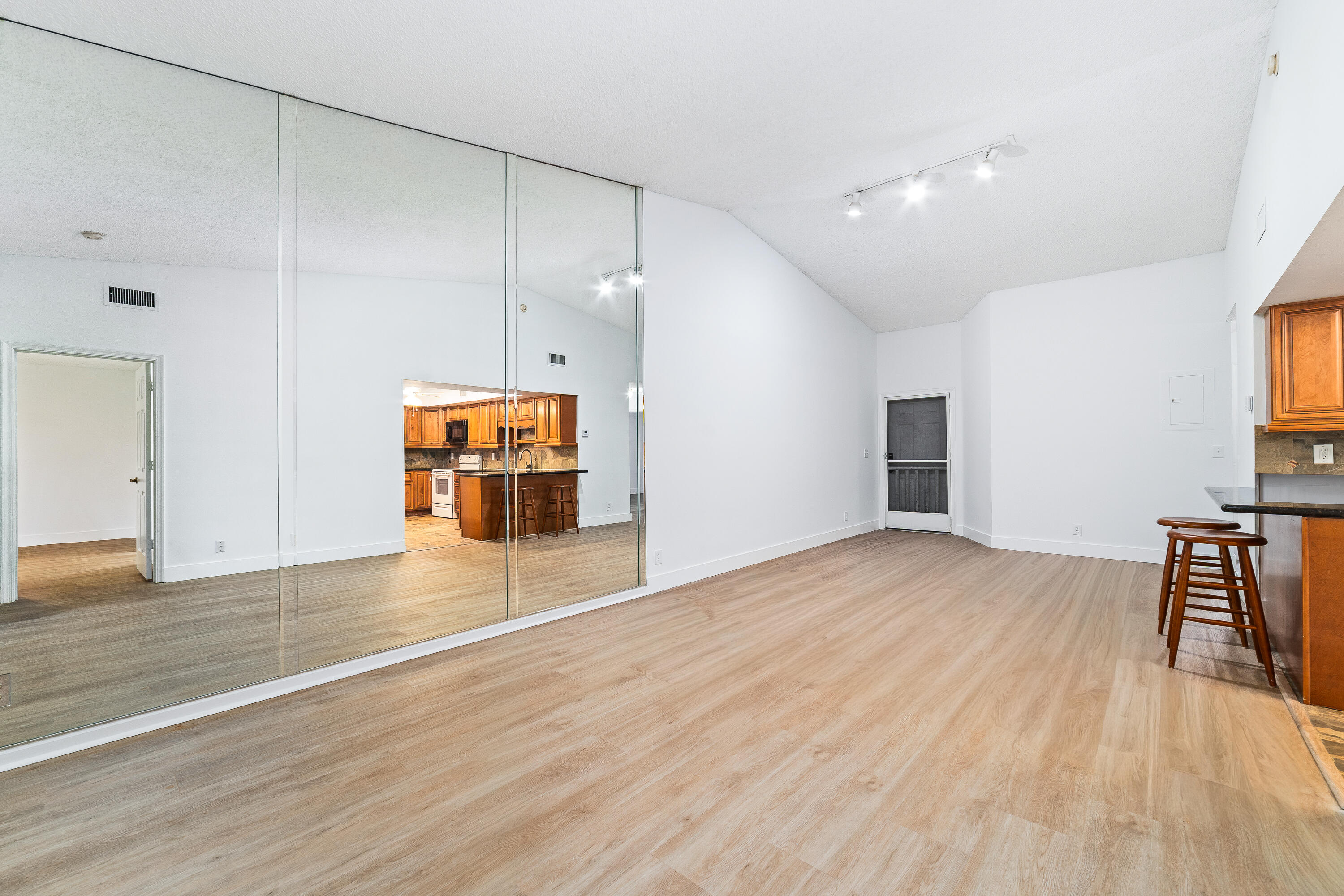 LAKE WINDWOOD CONDO - Residential Lease