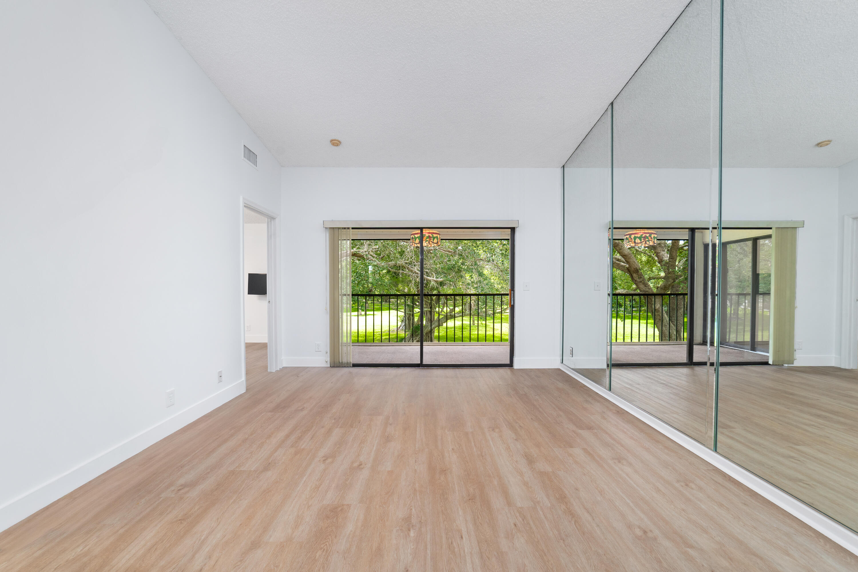 LAKE WINDWOOD CONDO - Residential Lease