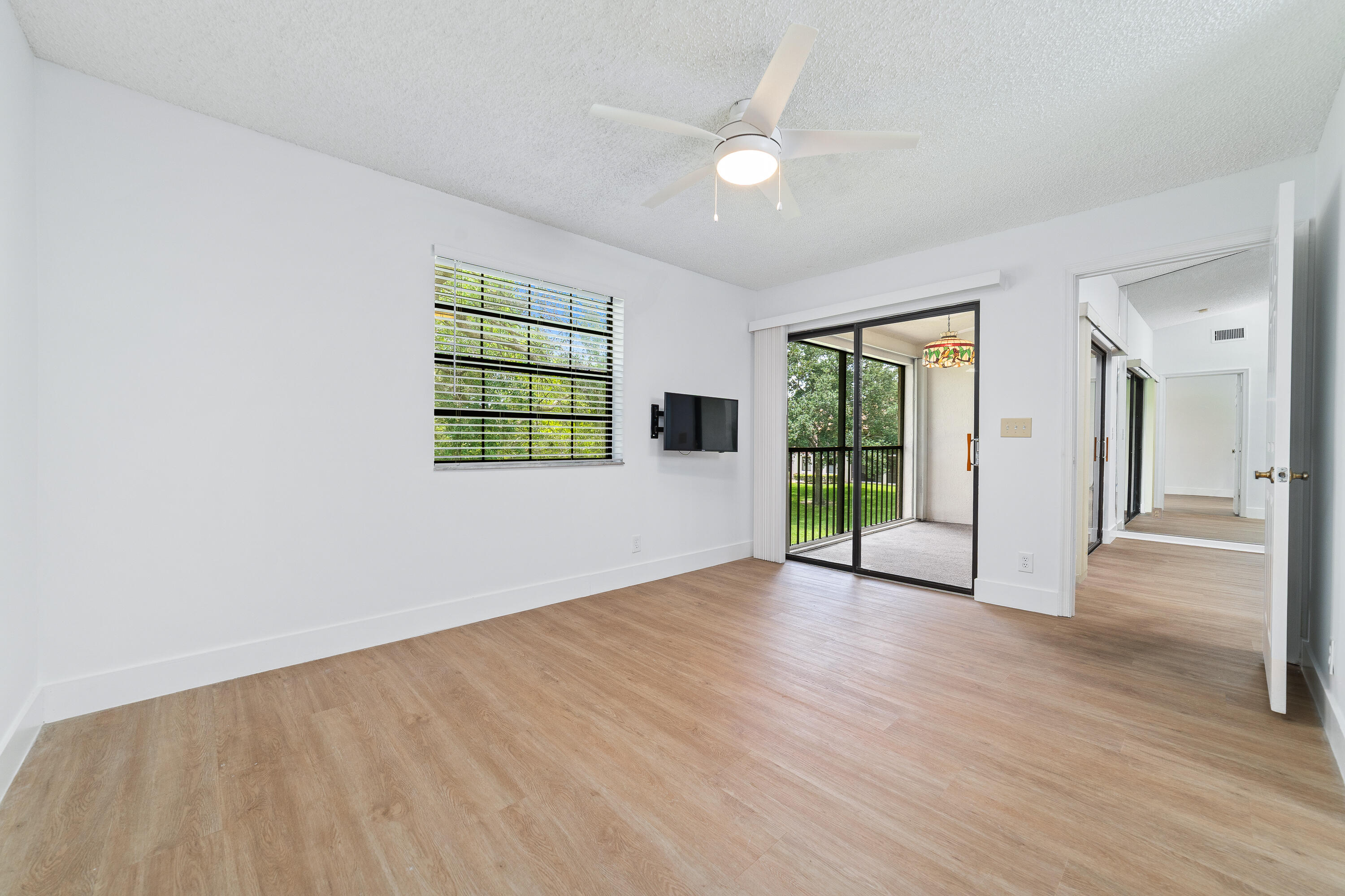 LAKE WINDWOOD CONDO - Residential Lease