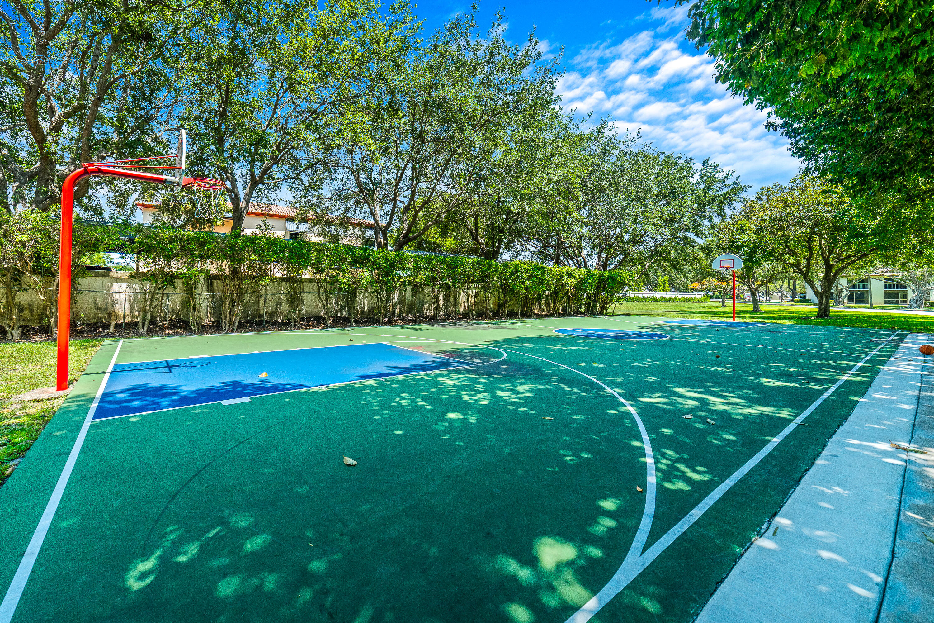 LAKE WINDWOOD CONDO - Residential Lease