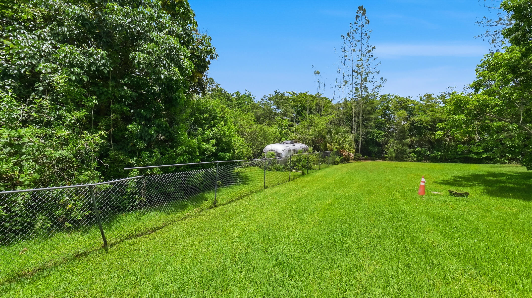 D & M ACRES - Residential