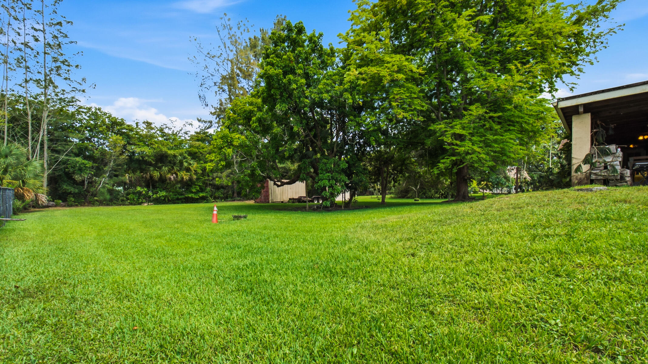 D & M ACRES - Residential