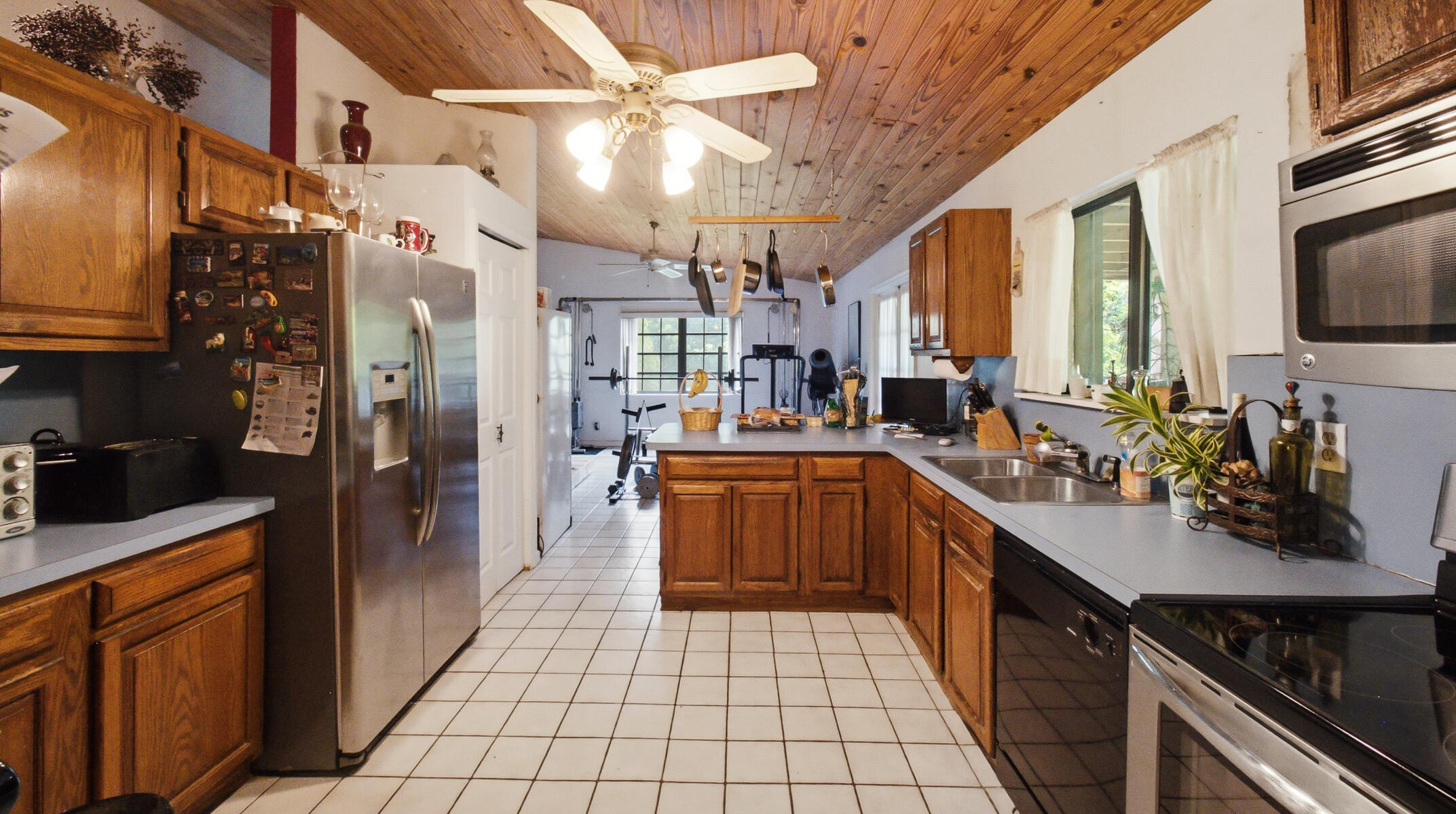 D & M ACRES - Residential