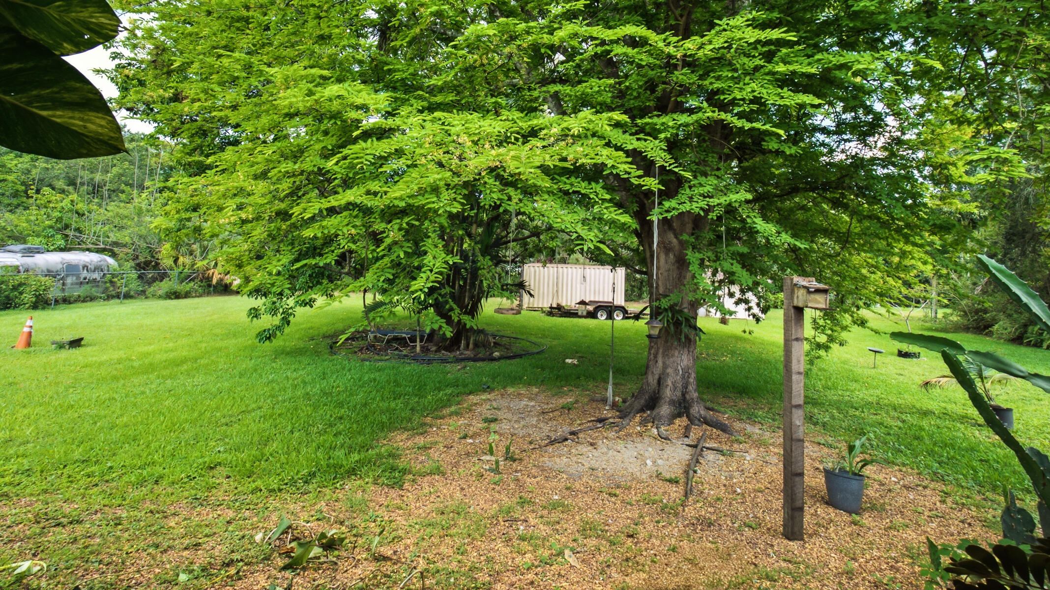 D & M ACRES - Residential