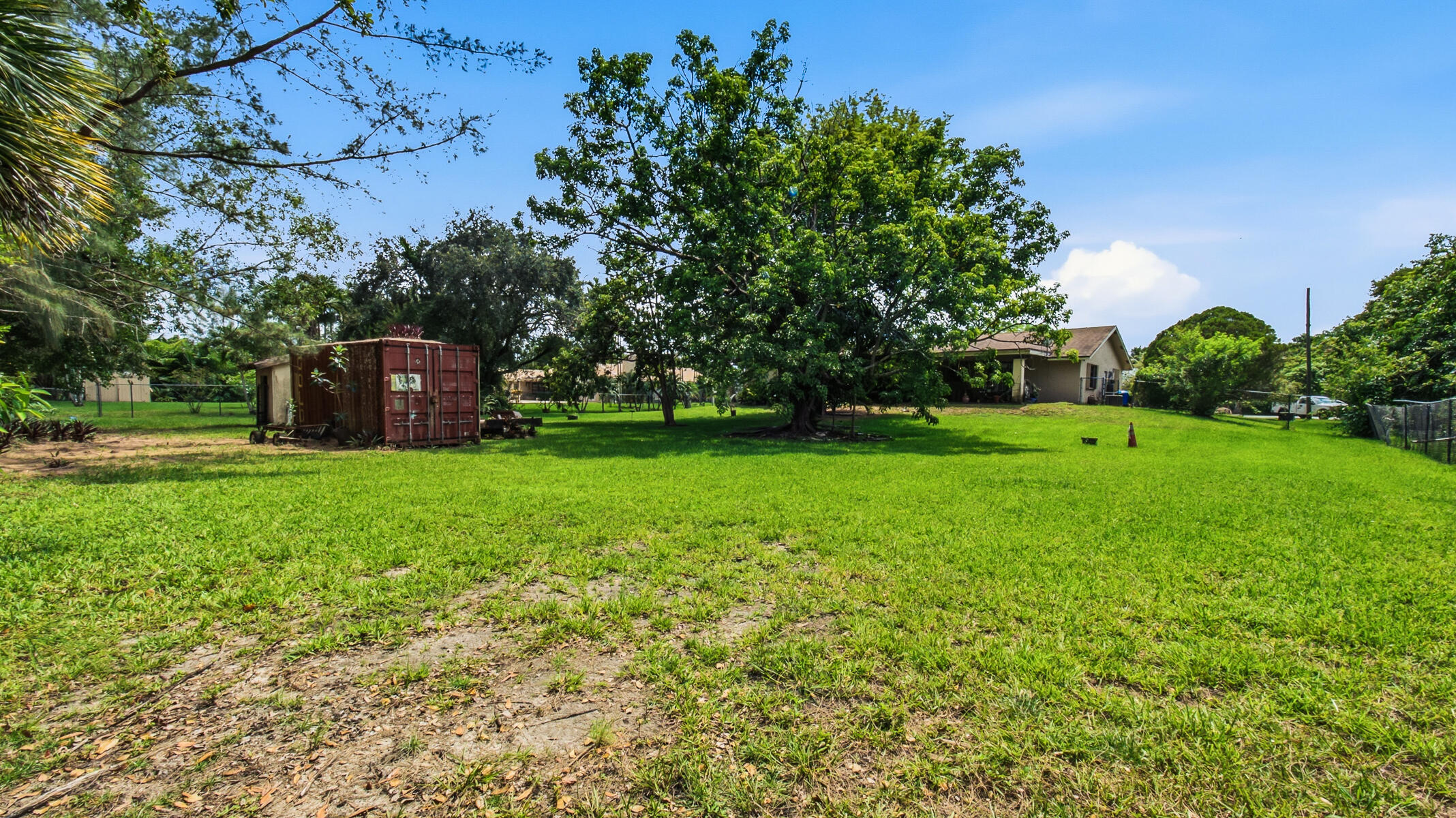 D & M ACRES - Residential