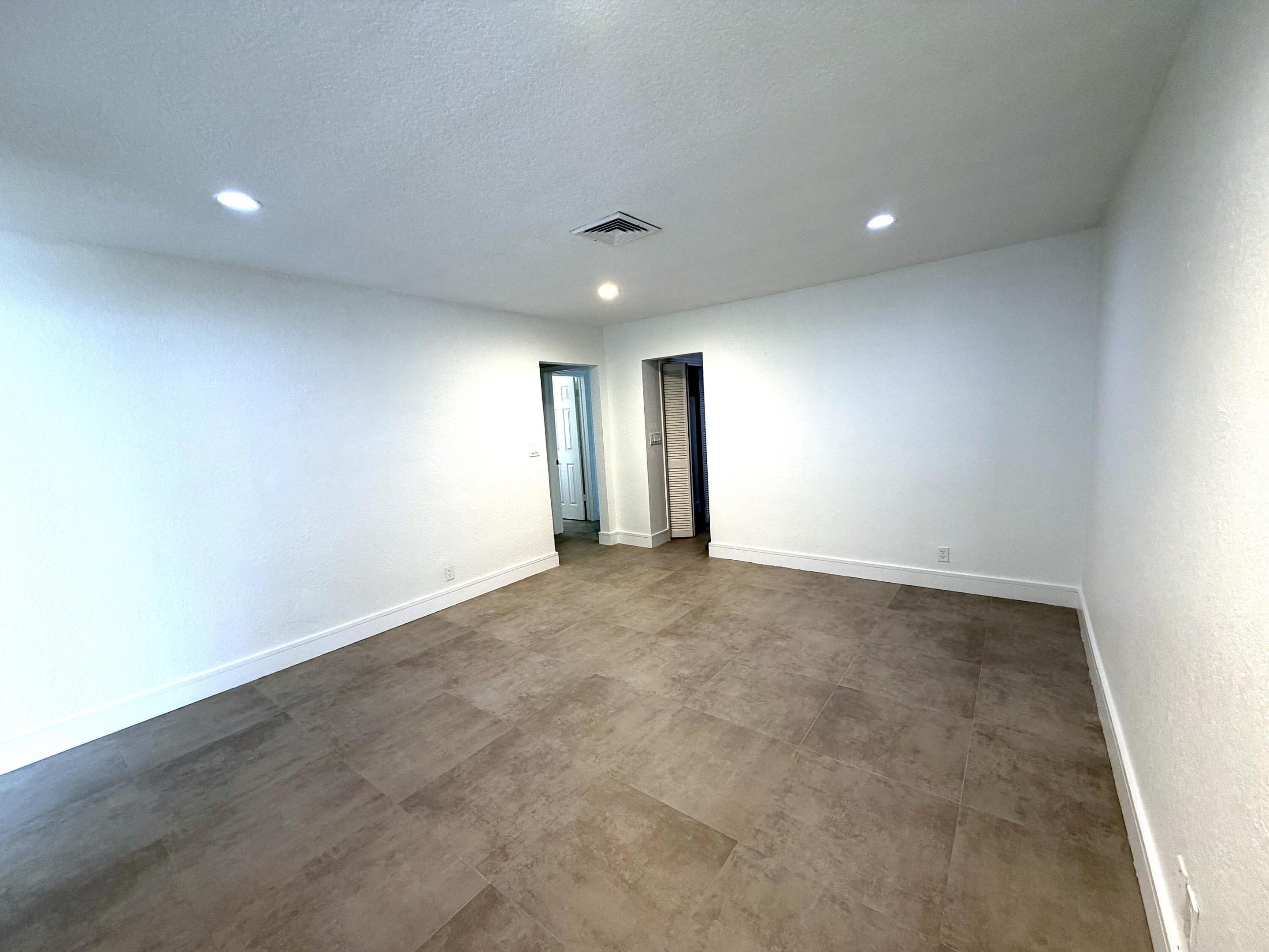 THE DELLS - Residential Lease