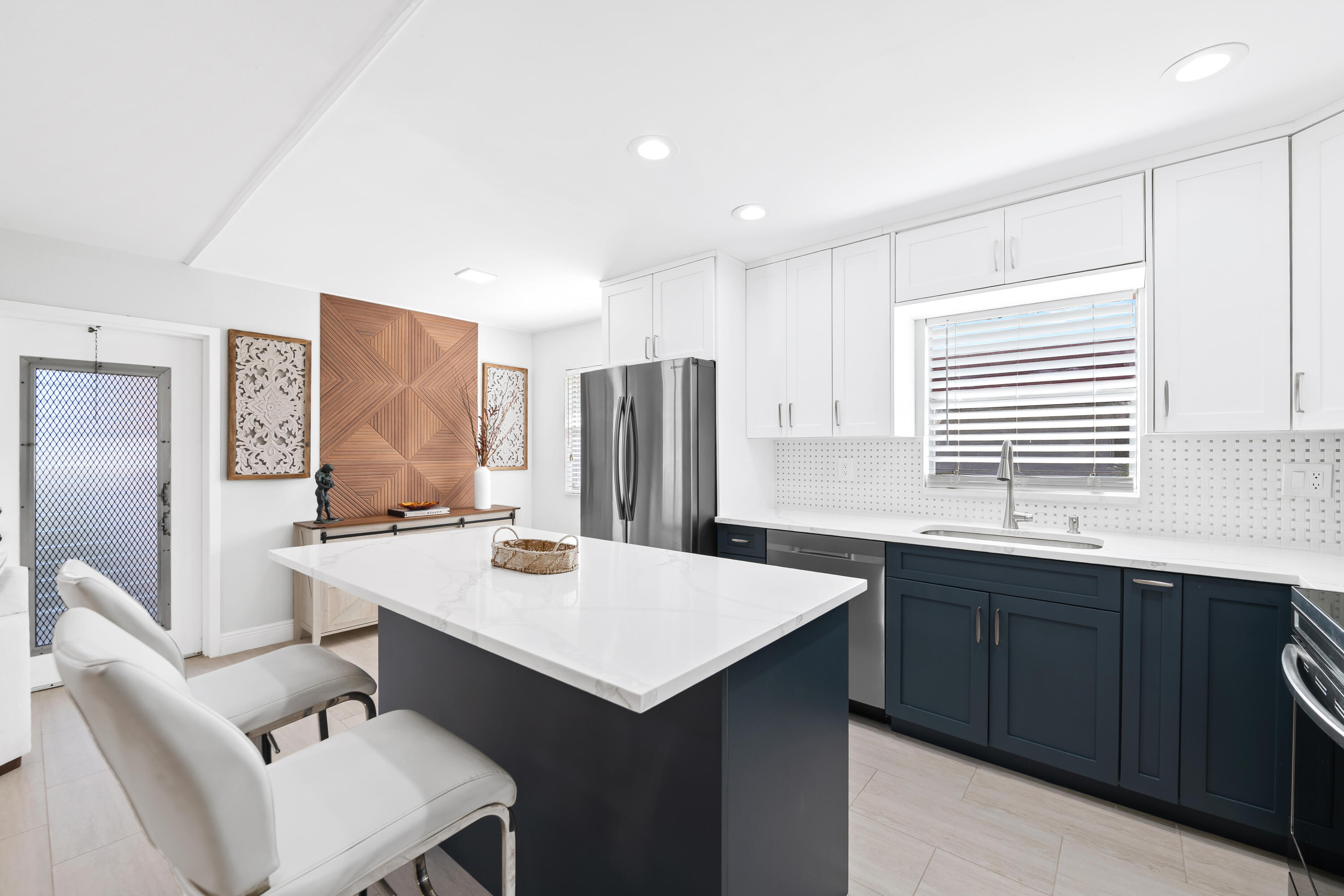 KINGS POINT SEVILLE CONDOS - Residential Lease