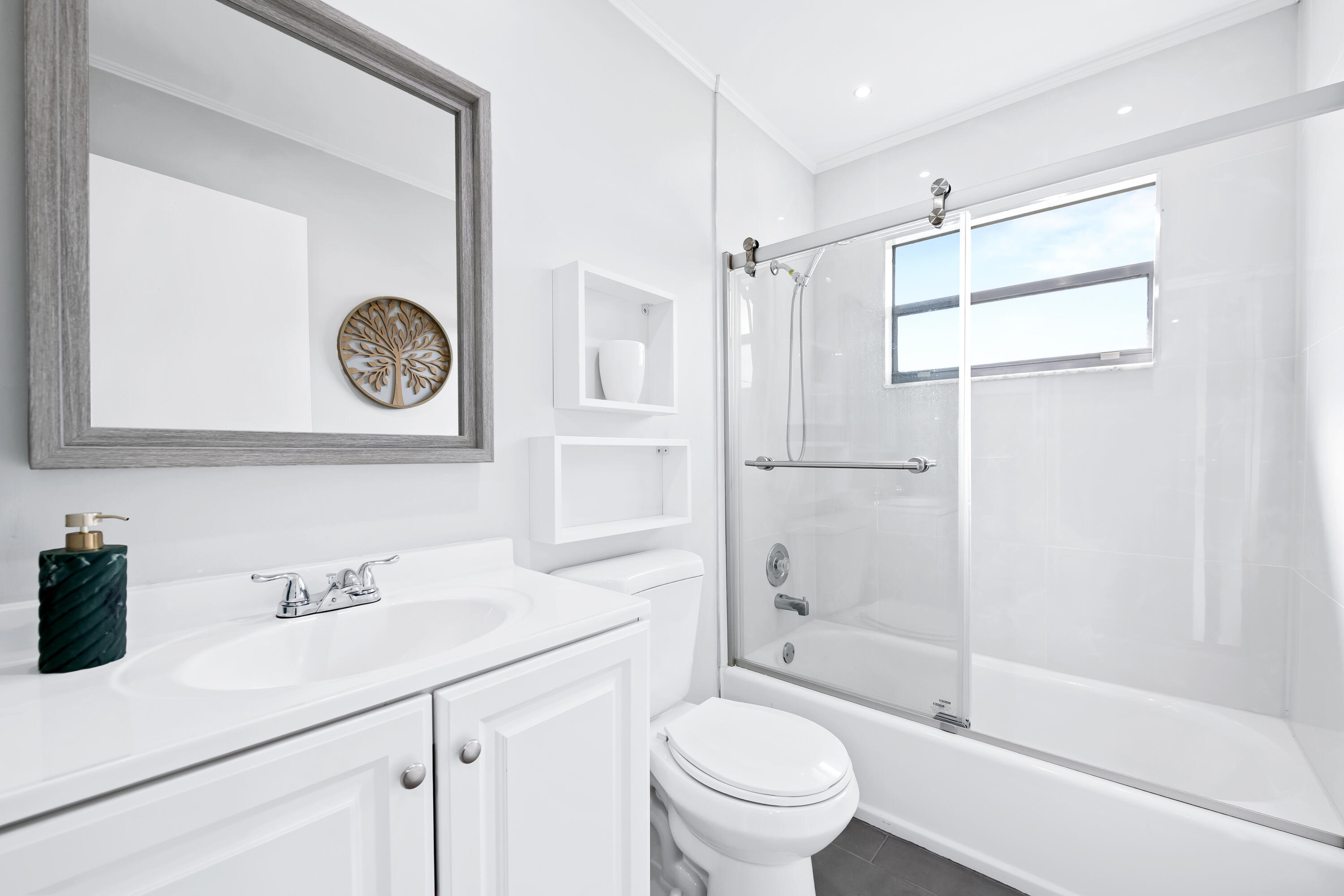 KINGS POINT SEVILLE CONDOS - Residential Lease