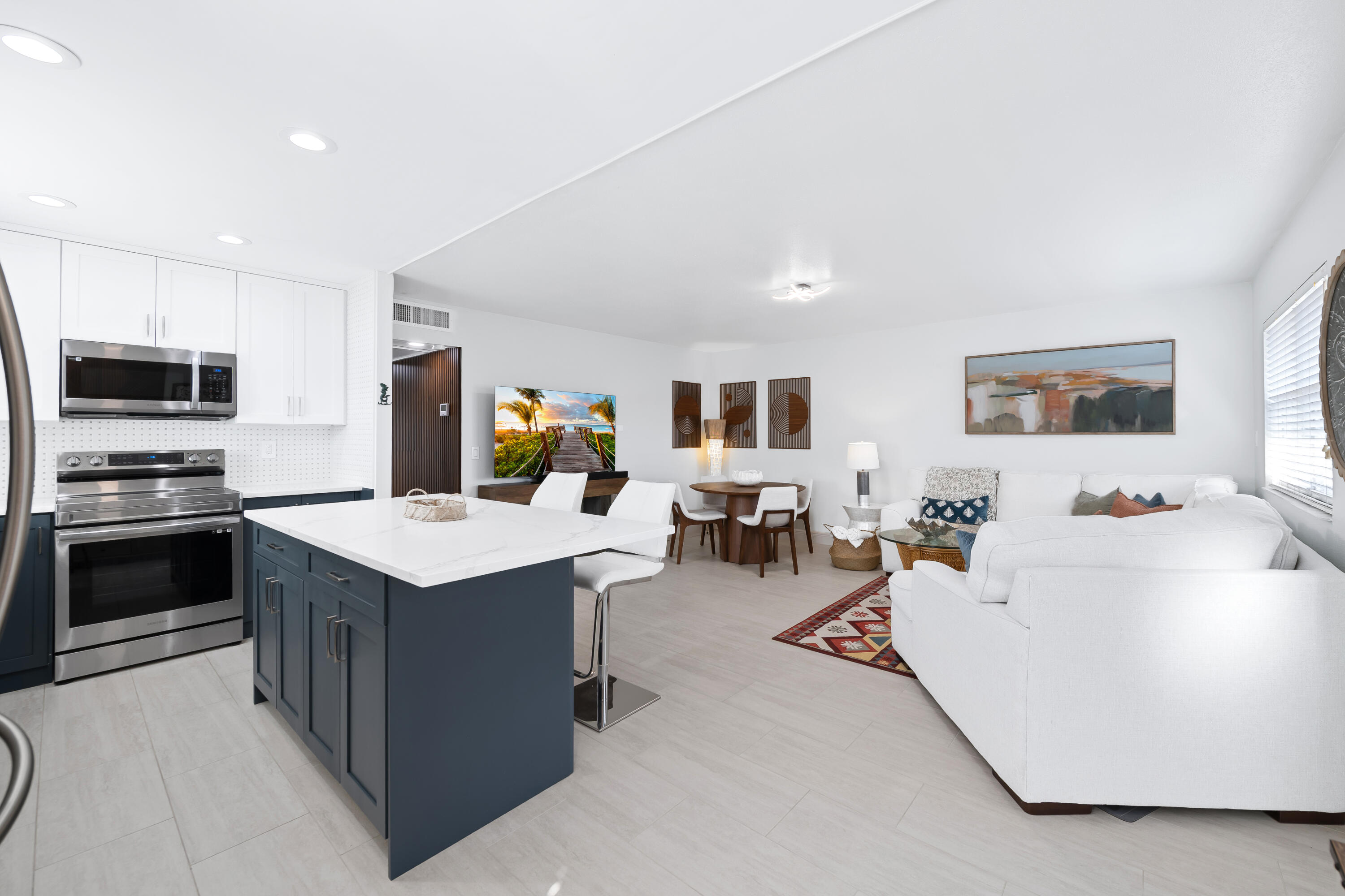 KINGS POINT SEVILLE CONDOS - Residential Lease