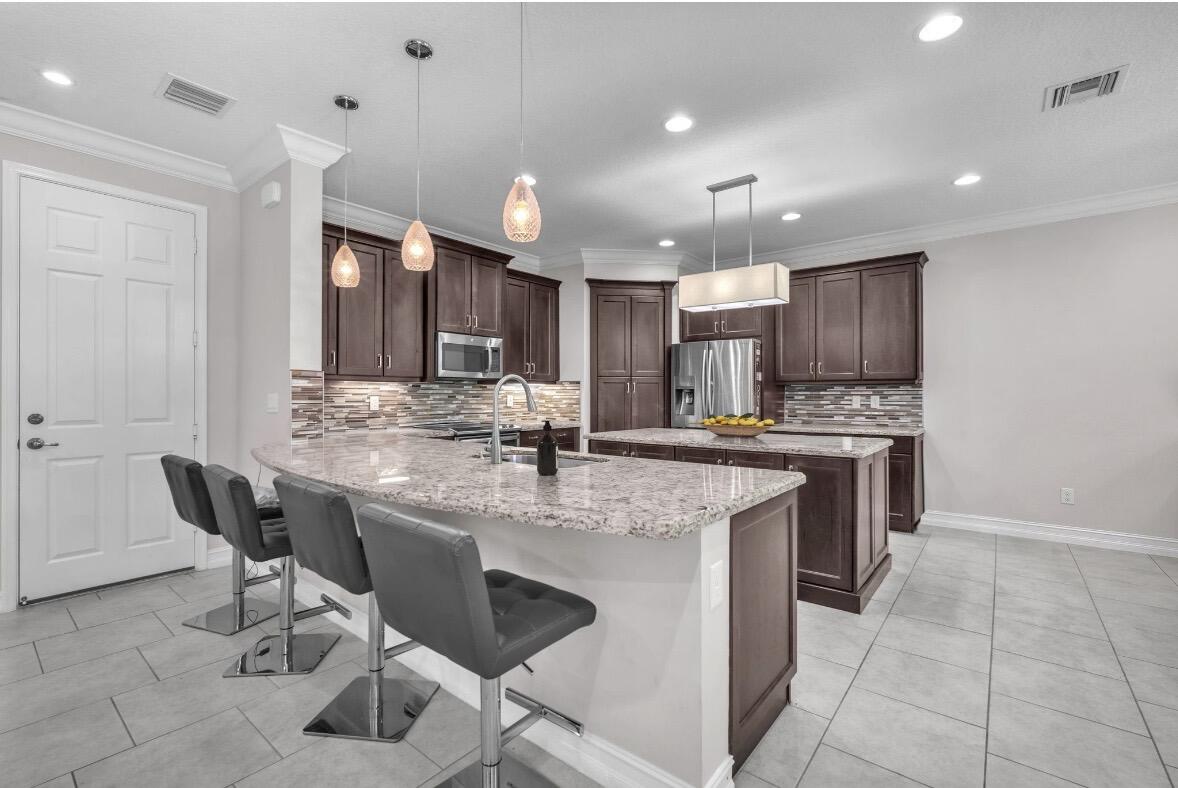 ATLANTIC COMMONS PL 5 - Residential