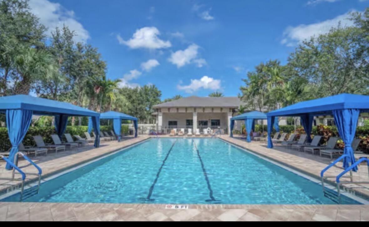 ATLANTIC COMMONS PL 5 - Residential