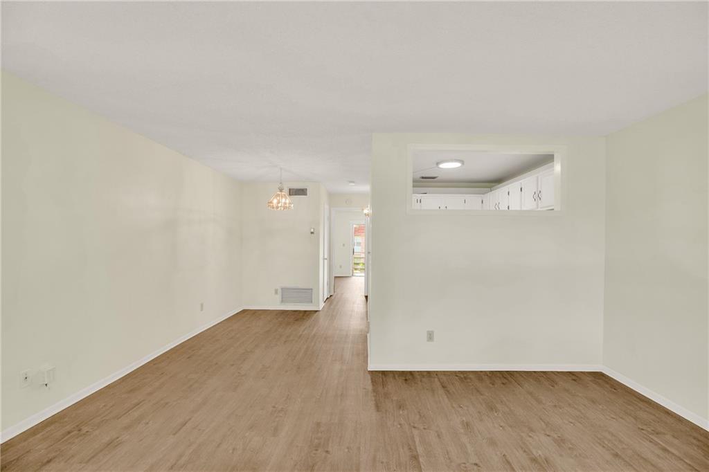 VISTA ROYALE PHASE IV BLDGS 83-111 - Residential