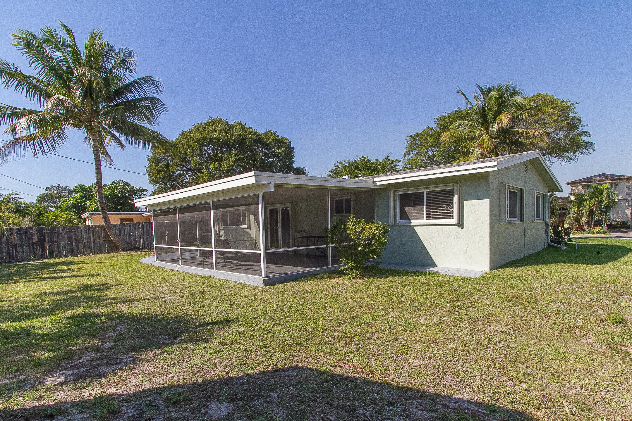 SPANISH VILLAGE - Residential Lease