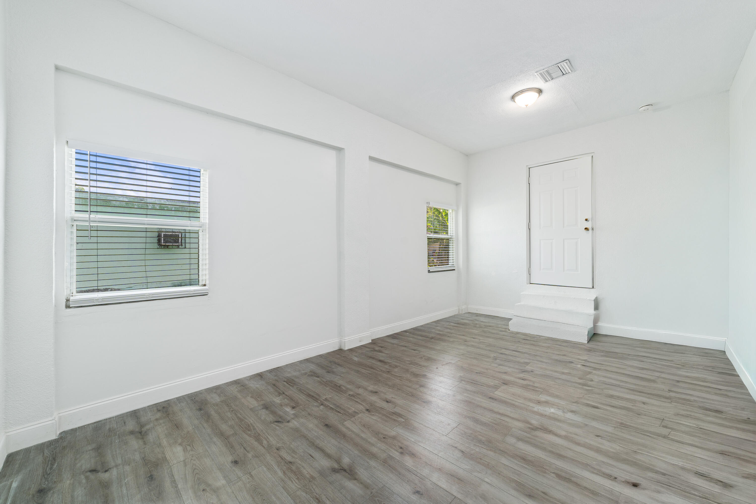 OAK PARK SUB - Residential