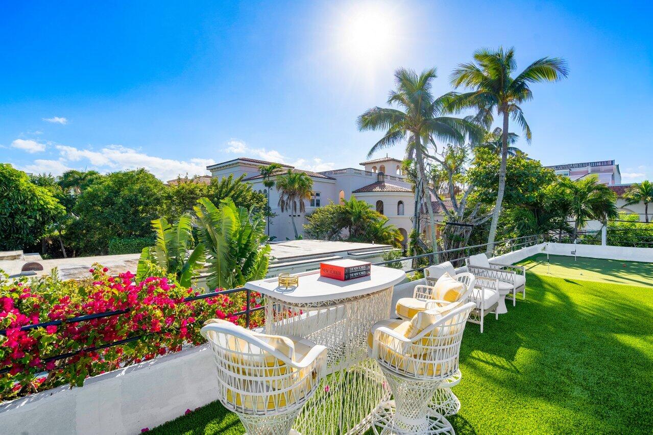 ROYAL PARK - Residential Lease