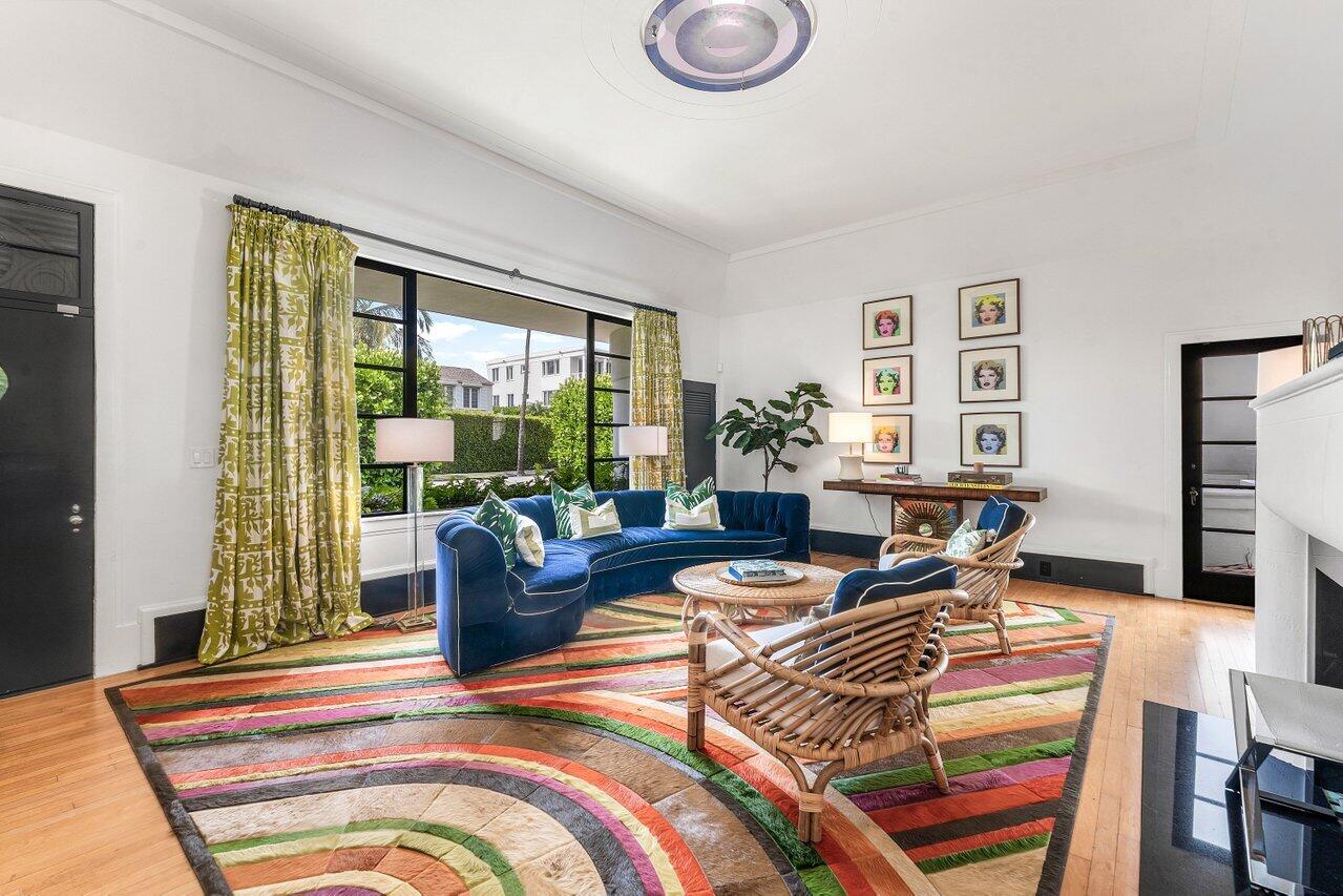 ROYAL PARK - Residential Lease