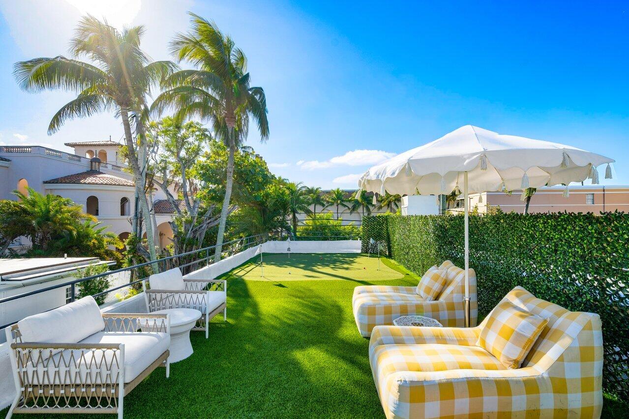ROYAL PARK - Residential Lease